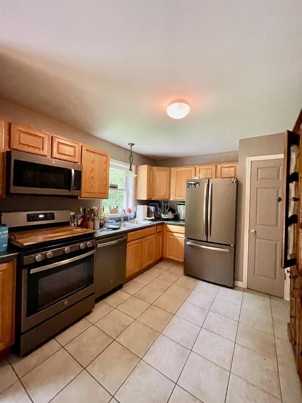 Single Family Minisink  Orange County, NY 12771, MLS-869685-13