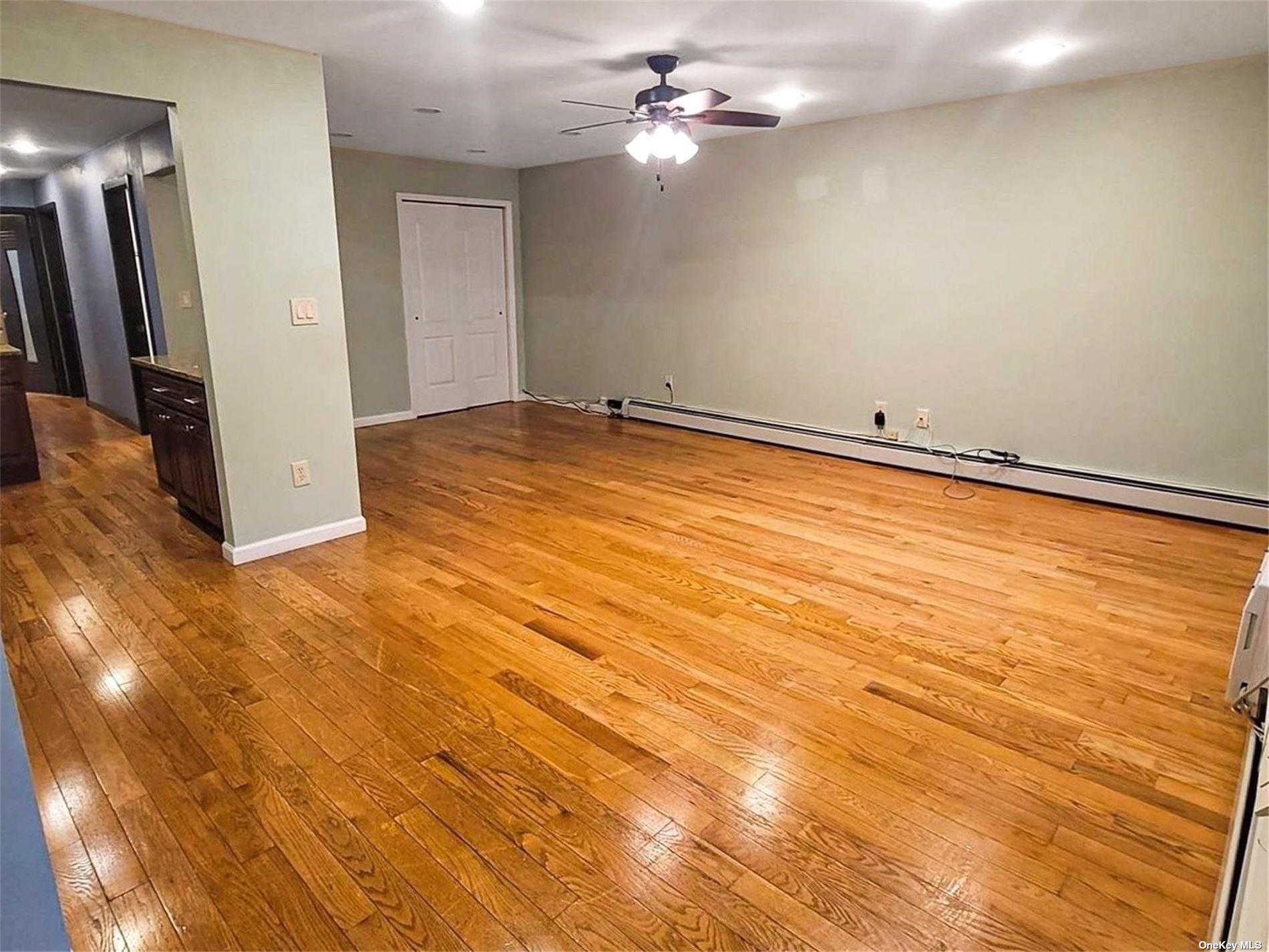 Single Family Edgewood  Queens, NY 11413, MLS-869687-2