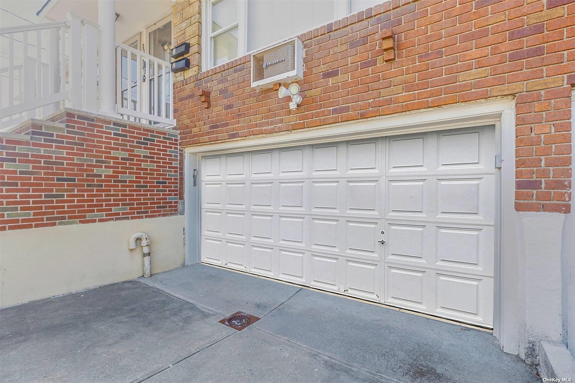 Single Family Edgewood  Queens, NY 11413, MLS-869687-20
