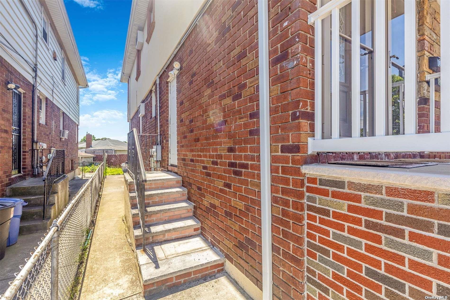 Single Family Edgewood  Queens, NY 11413, MLS-869687-22