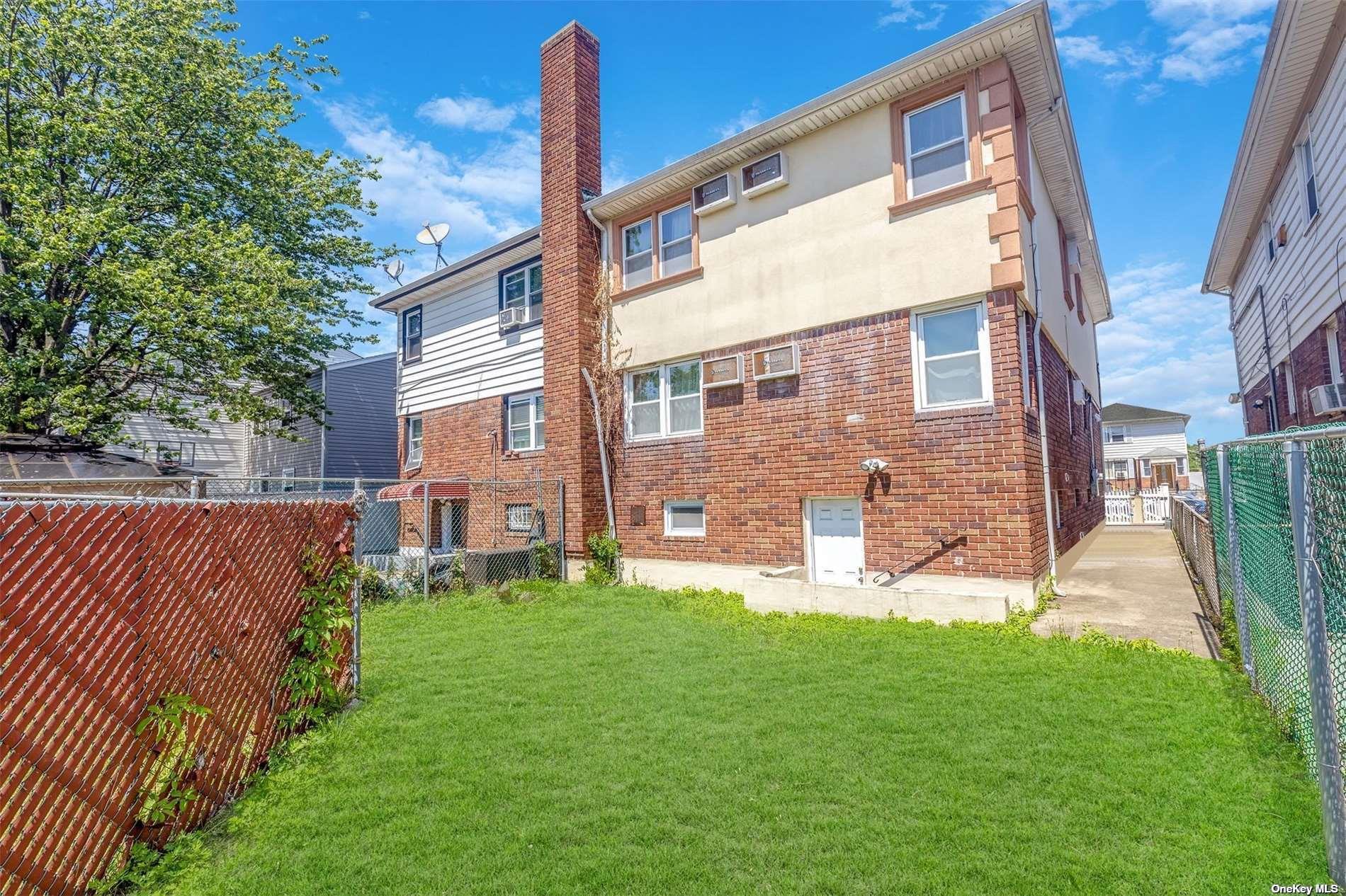 Single Family Edgewood  Queens, NY 11413, MLS-869687-24