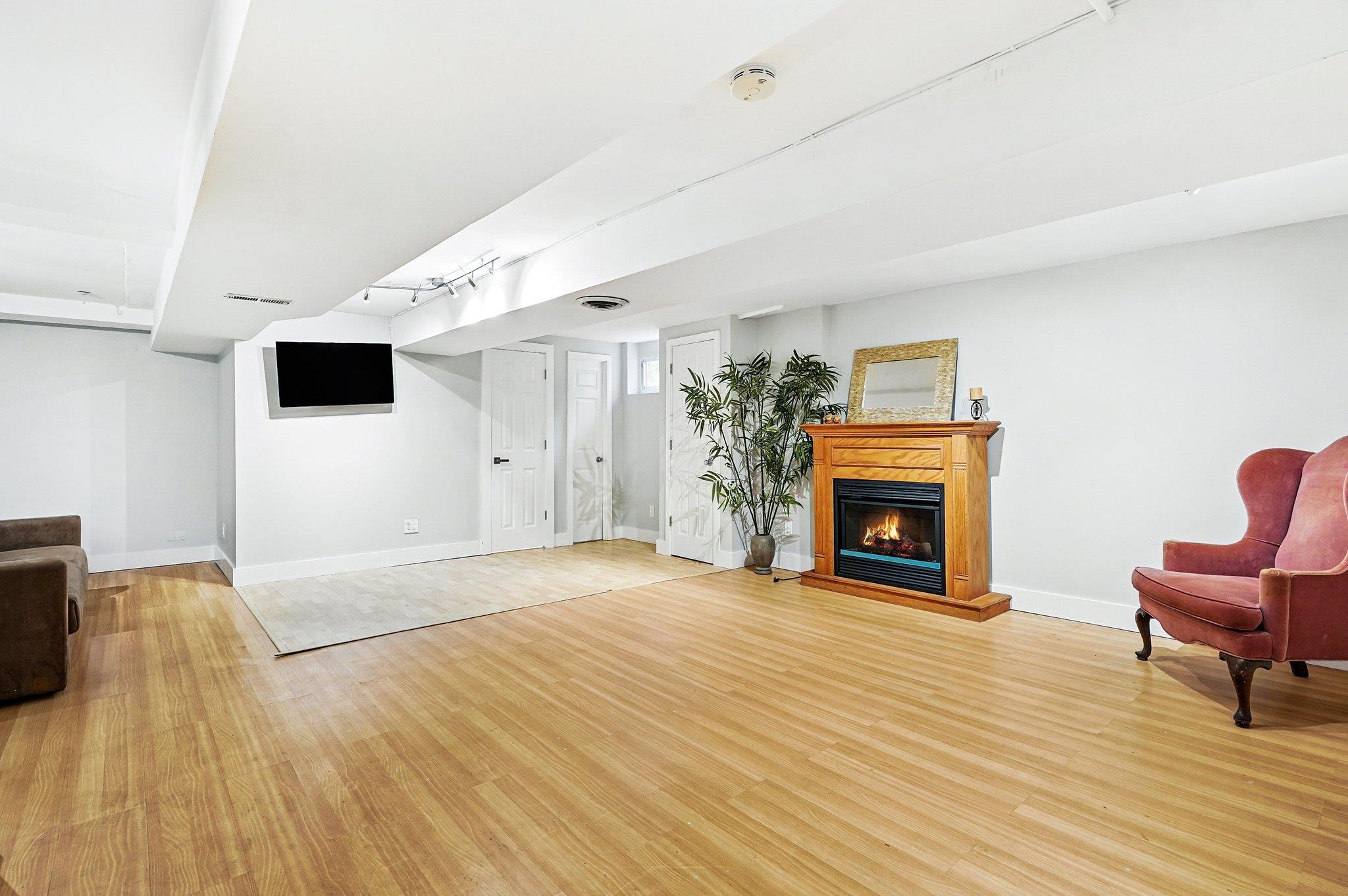 Single Family Rugby  Westchester County, NY 10804, MLS-869694-29