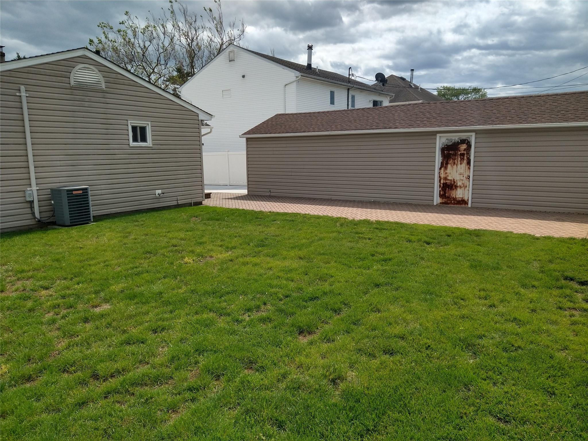 Single Family Anderson  Nassau County, NY 11010, MLS-869710-6
