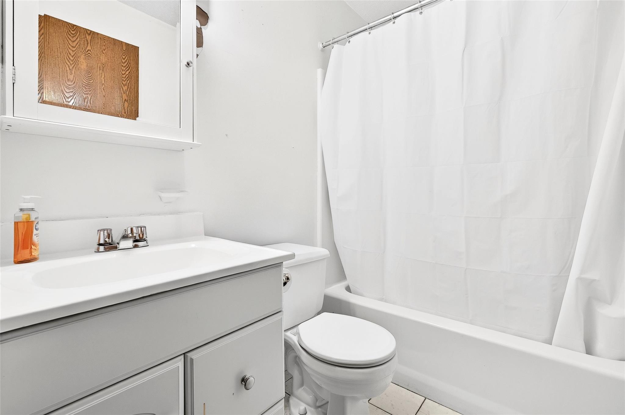 Single Family Caesar  Bronx, NY 10473, MLS-869715-15