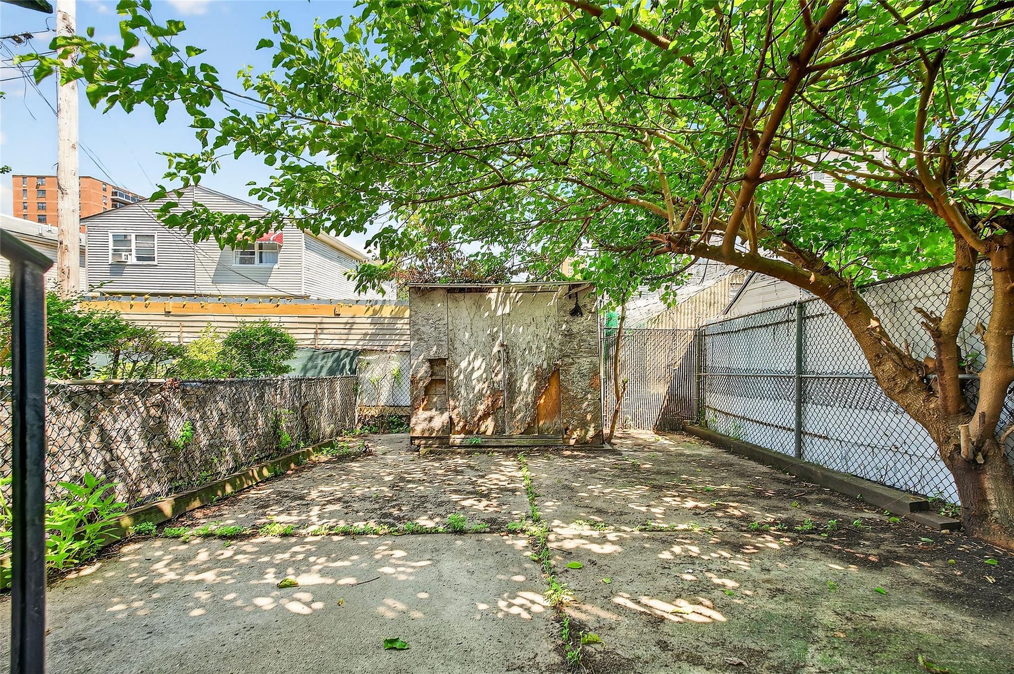 Single Family Caesar  Bronx, NY 10473, MLS-869715-17