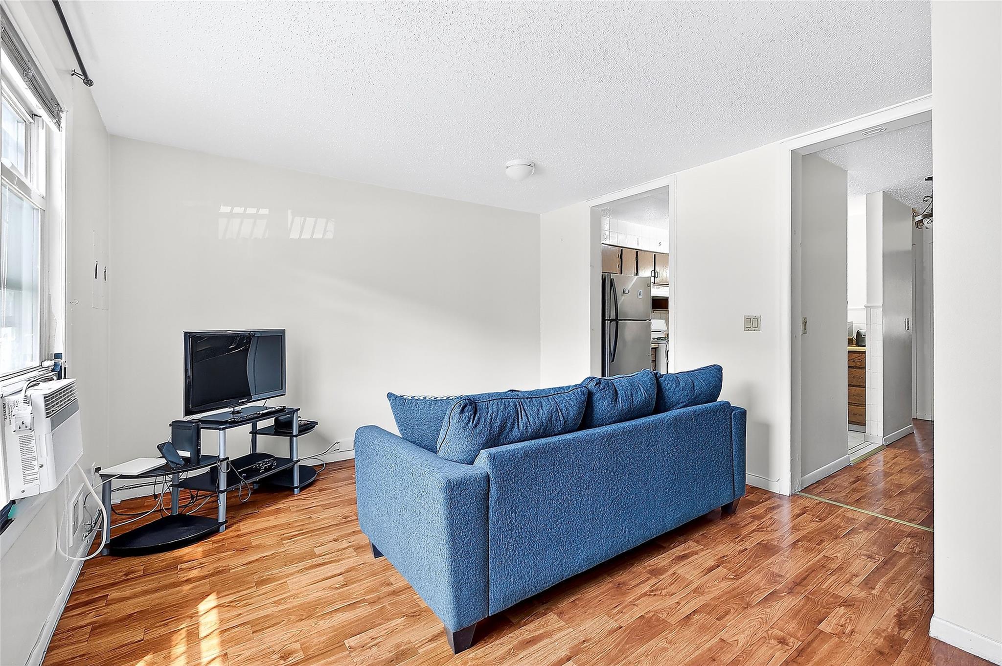 Single Family Caesar  Bronx, NY 10473, MLS-869715-3