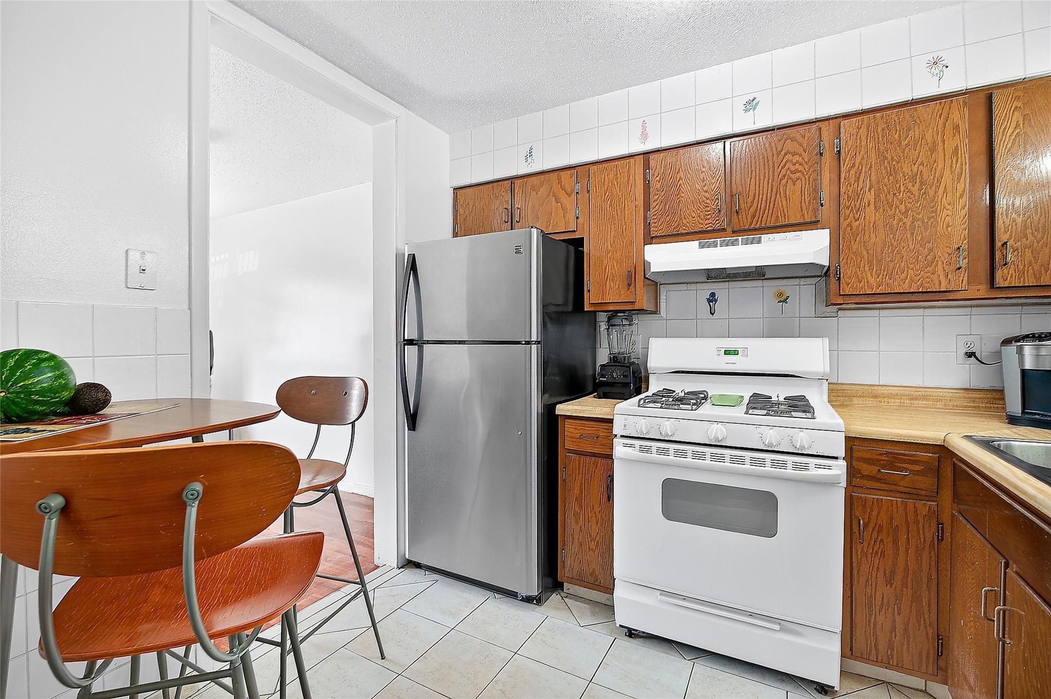 Single Family Caesar  Bronx, NY 10473, MLS-869715-8