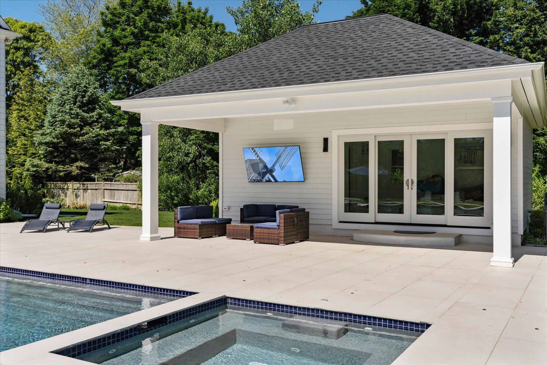 Single Family Country Club  Suffolk County, NY 11968, MLS-869717-33