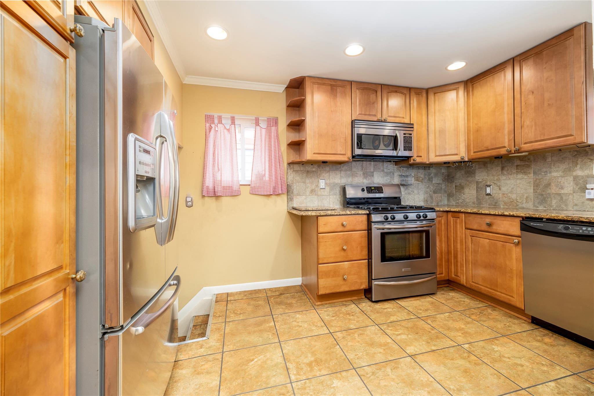Single Family 215th  Queens, NY 11428, MLS-869762-16