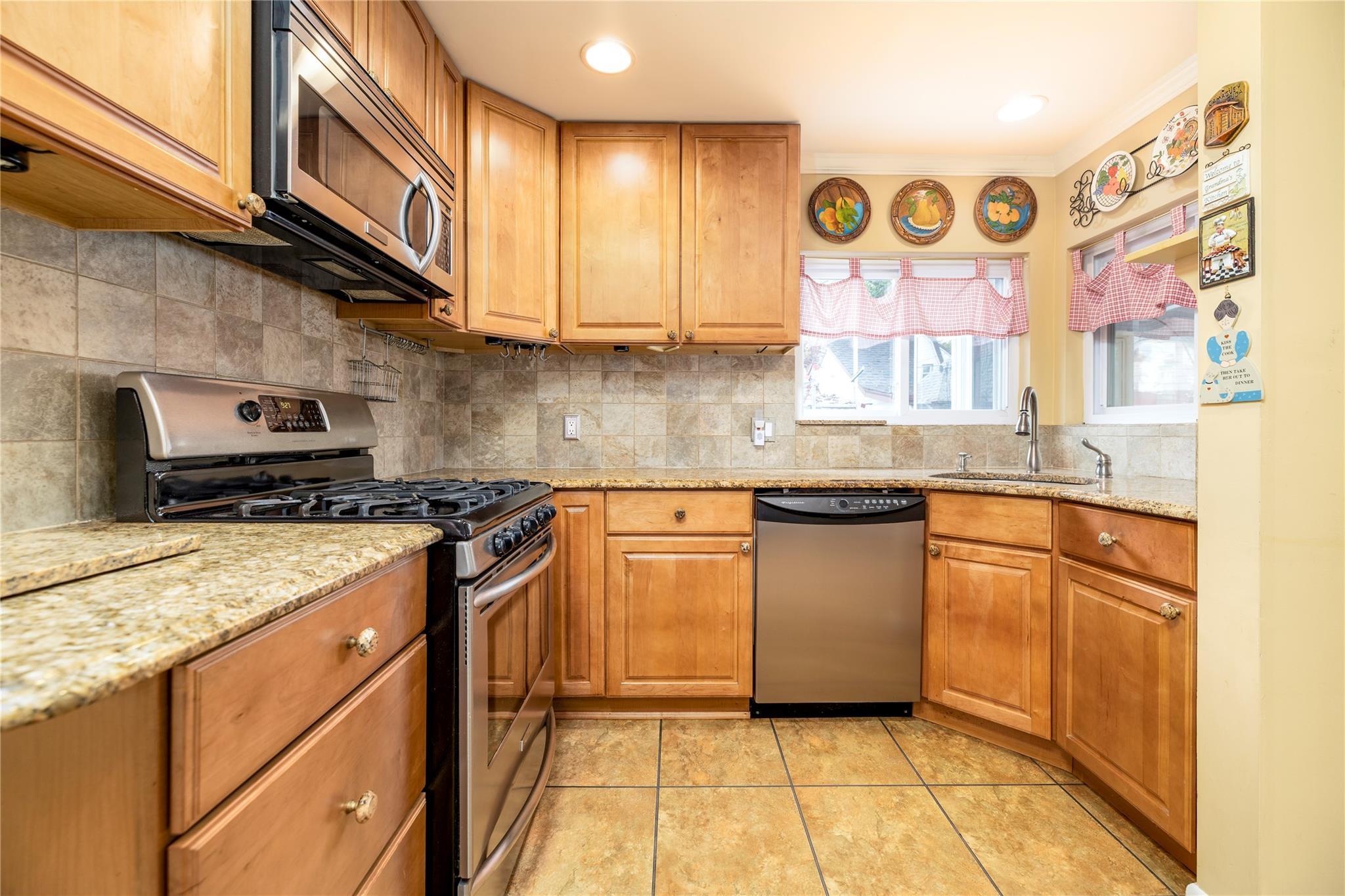 Single Family 215th  Queens, NY 11428, MLS-869762-18
