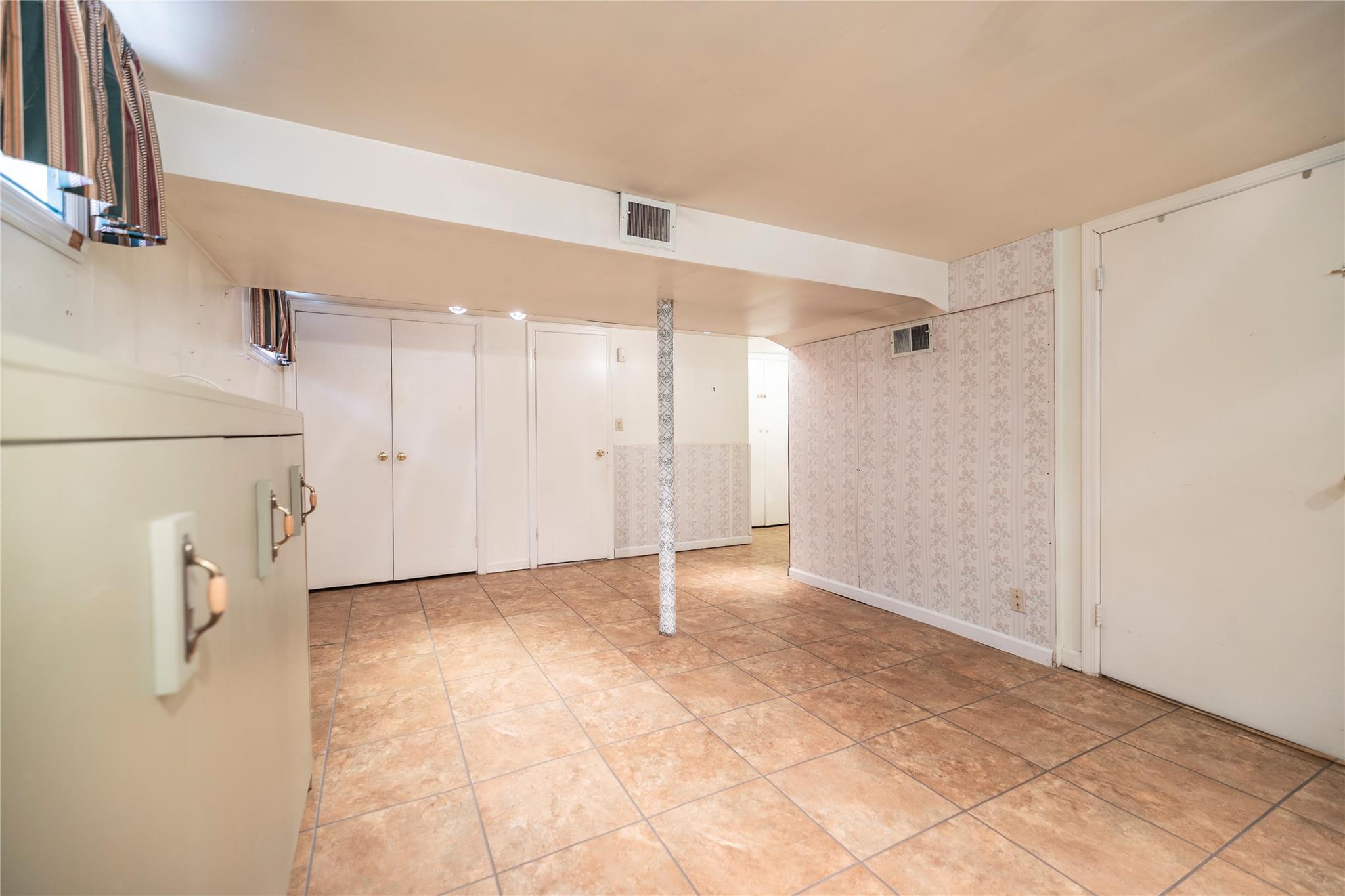 Single Family 215th  Queens, NY 11428, MLS-869762-20