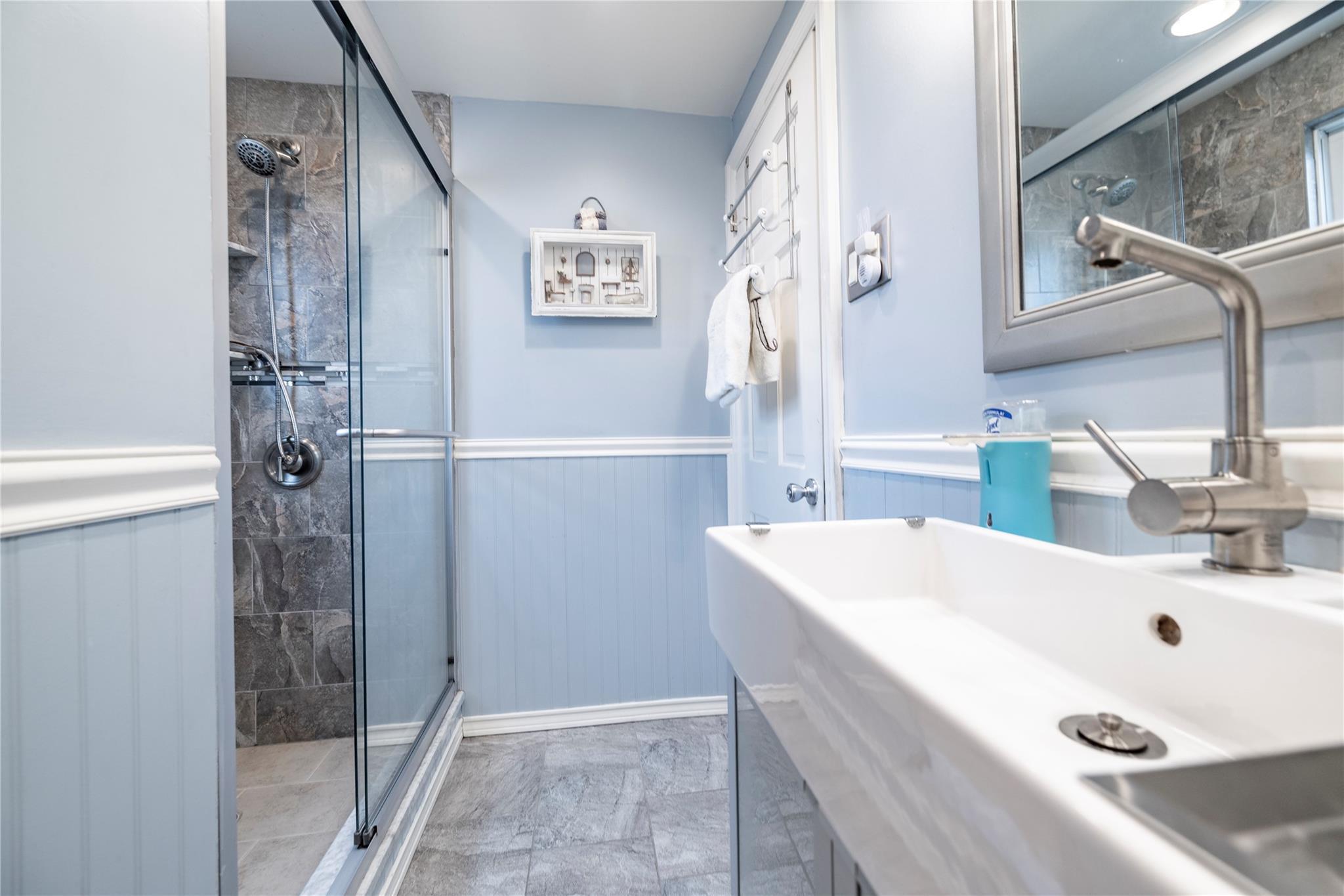 Single Family 215th  Queens, NY 11428, MLS-869762-27