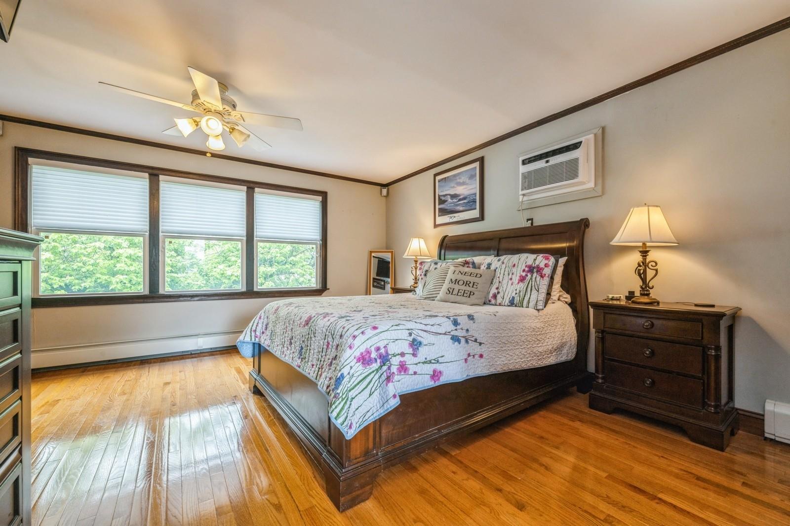 Single Family Miles  Nassau County, NY 11507, MLS-869770-21