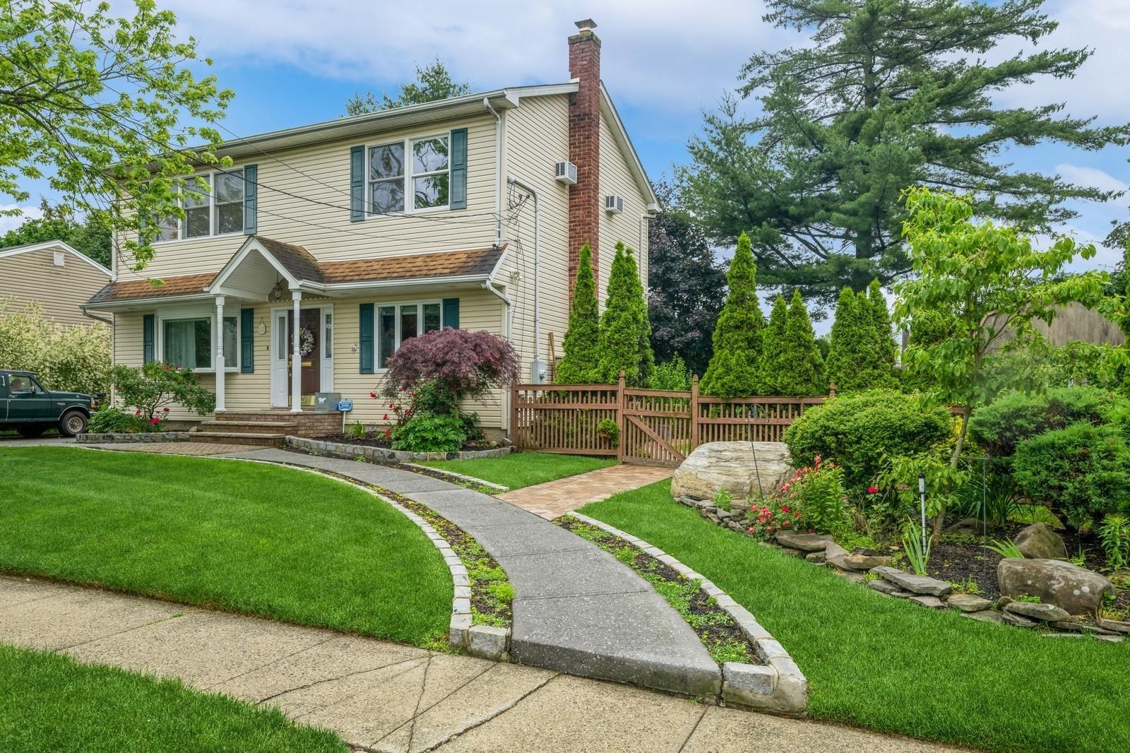 Single Family Miles  Nassau County, NY 11507, MLS-869770-4