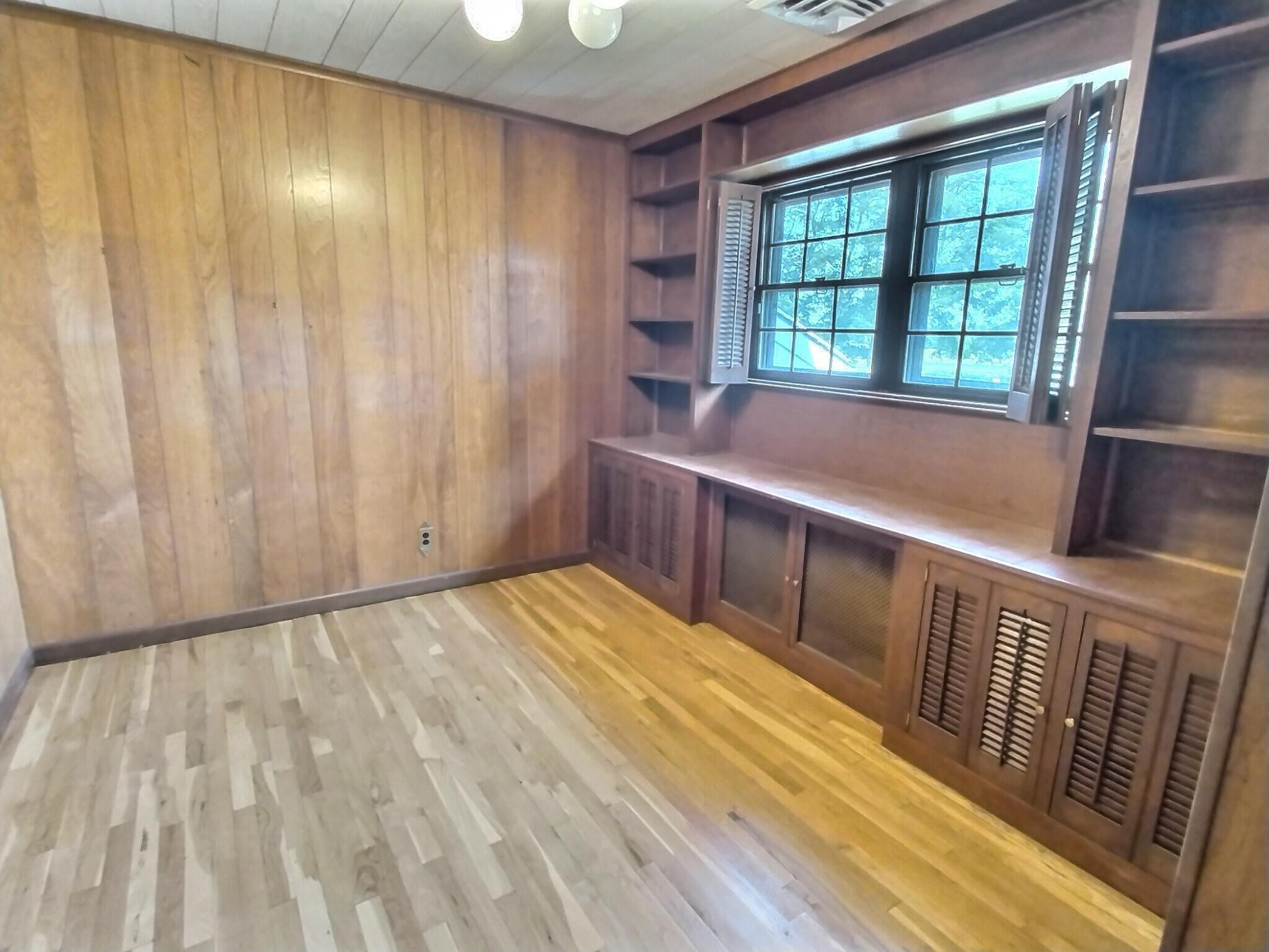 Single Family Cambridge  Nassau County, NY 11530, MLS-869778-20