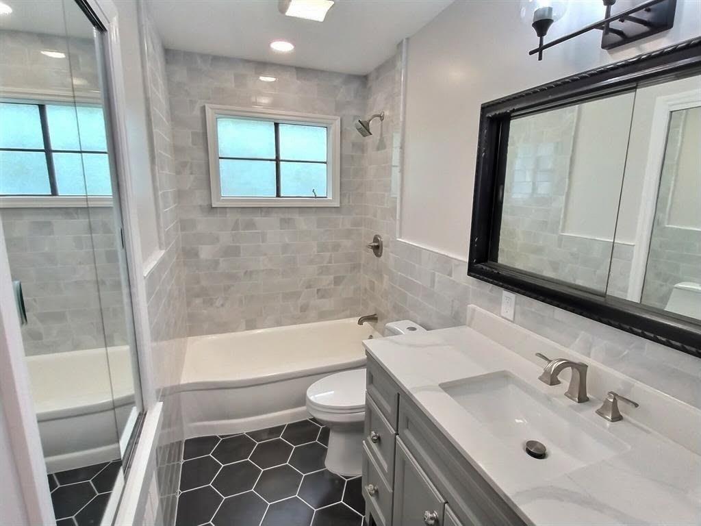 Single Family Cambridge  Nassau County, NY 11530, MLS-869778-22