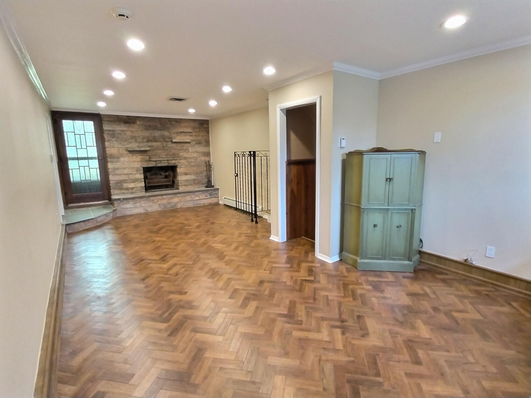 Single Family Cambridge  Nassau County, NY 11530, MLS-869778-25