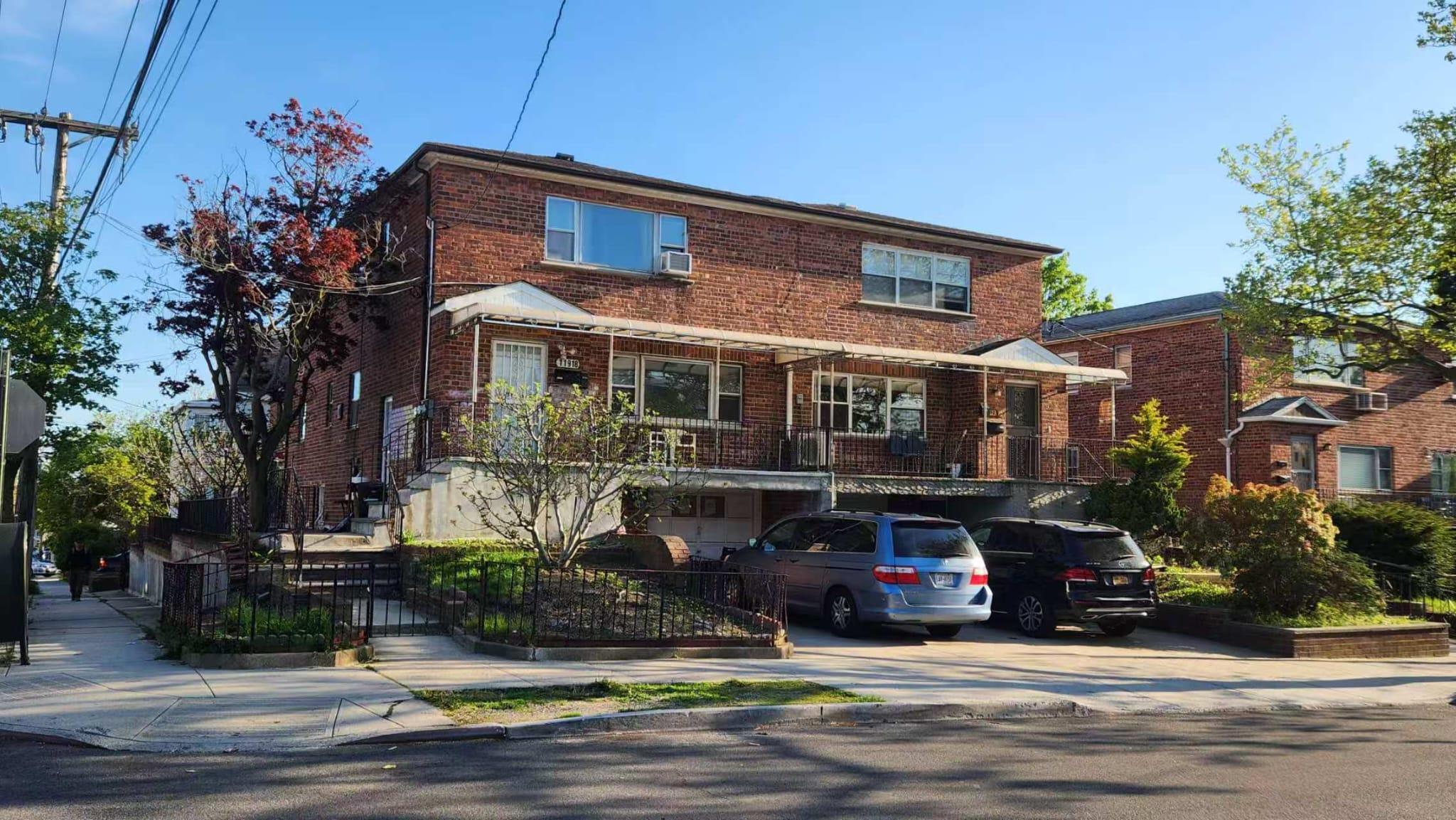 Single Family 14th  Queens, NY 11356, MLS-869779-2