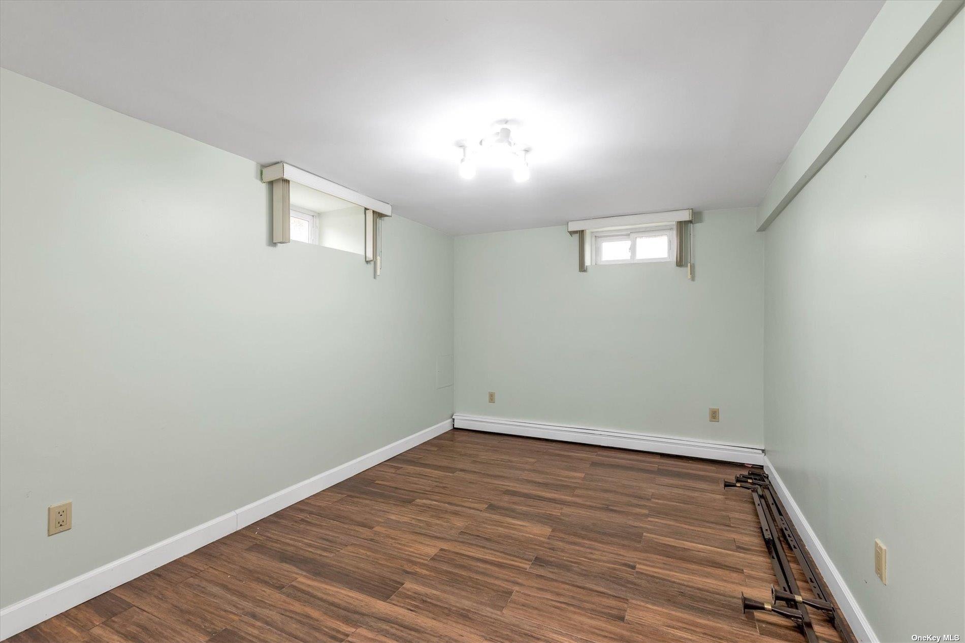 Single Family Lefferts  Nassau County, NY 11710, MLS-869805-16
