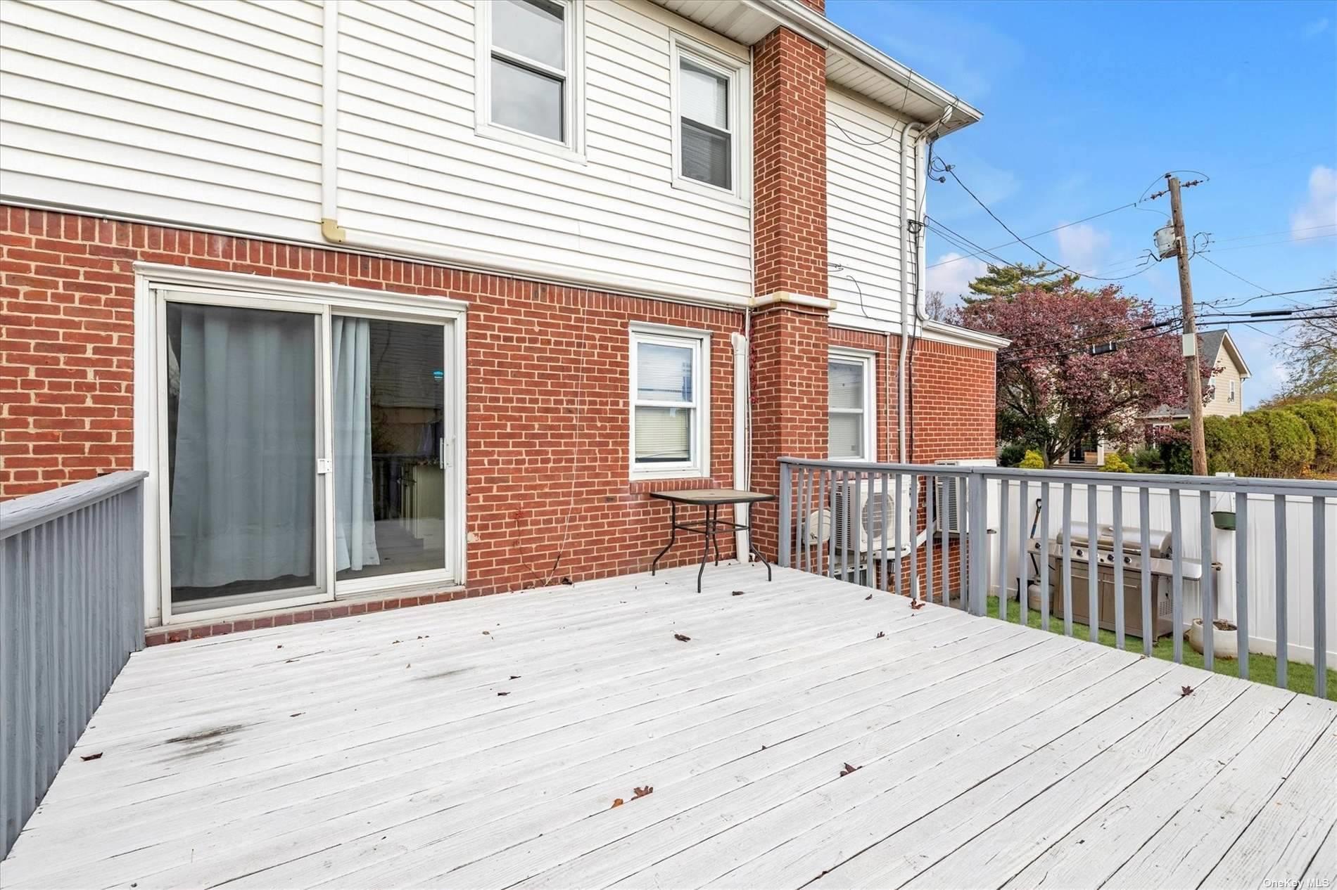 Single Family Lefferts  Nassau County, NY 11710, MLS-869805-18