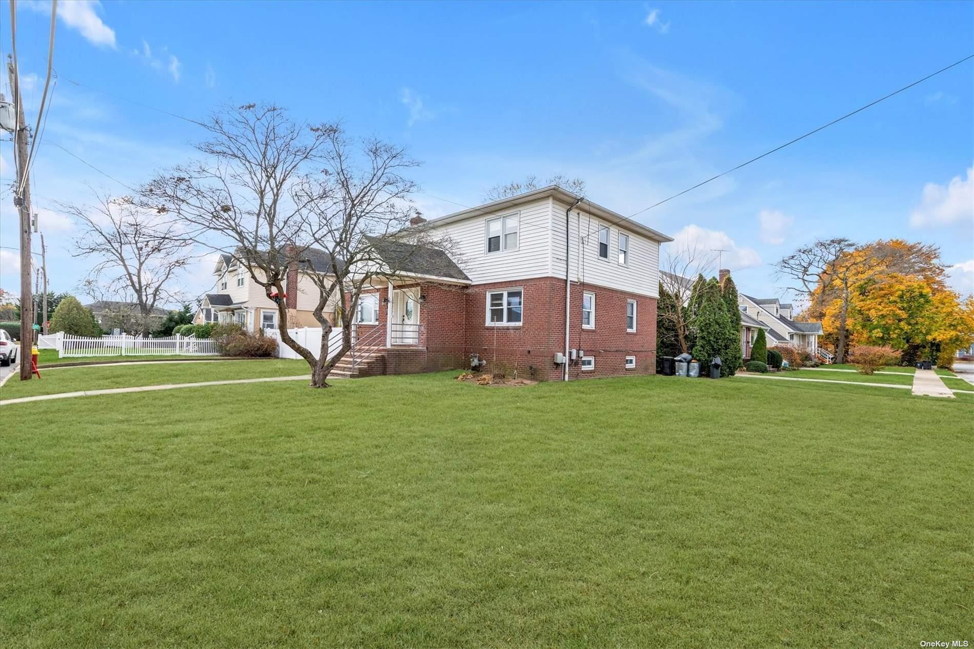 Single Family Lefferts  Nassau County, NY 11710, MLS-869805-23