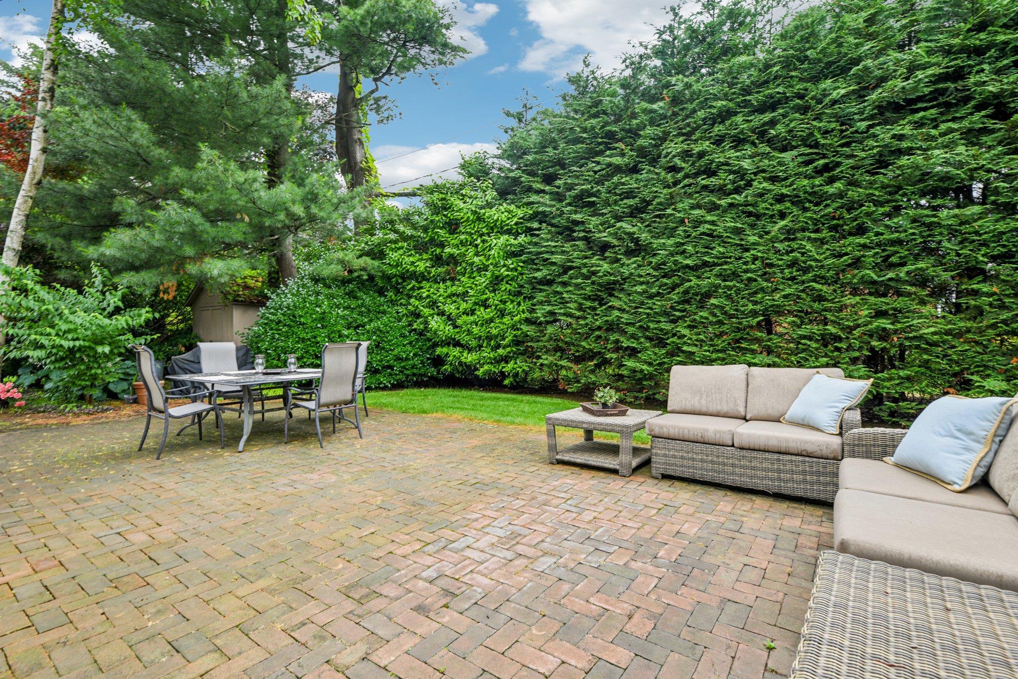 Single Family Whitehall  Nassau County, NY 11530, MLS-869809-12