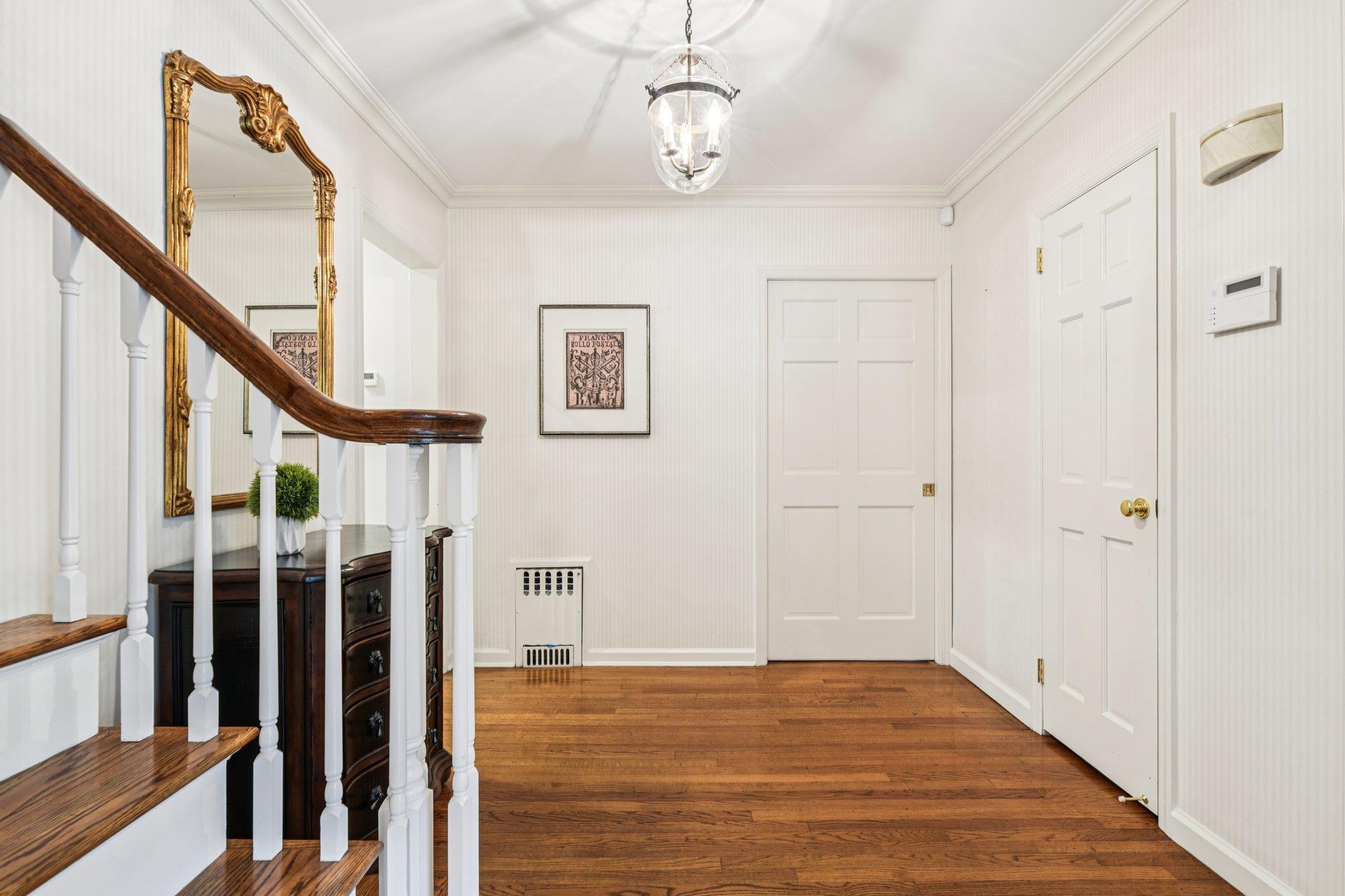 Single Family Whitehall  Nassau County, NY 11530, MLS-869809-30