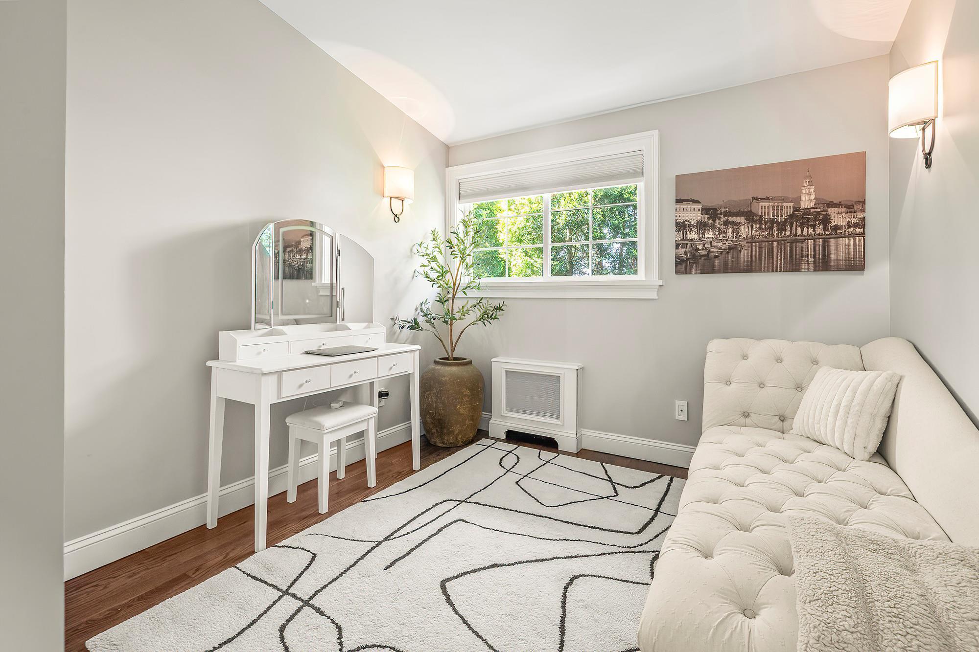 Single Family Bedford  Westchester County, NY 10570, MLS-869811-16