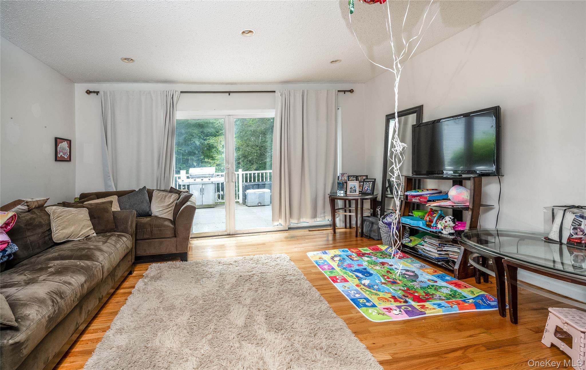 Single Family Fox Meadow Westchester County, NY 10598, MLS-869814-7