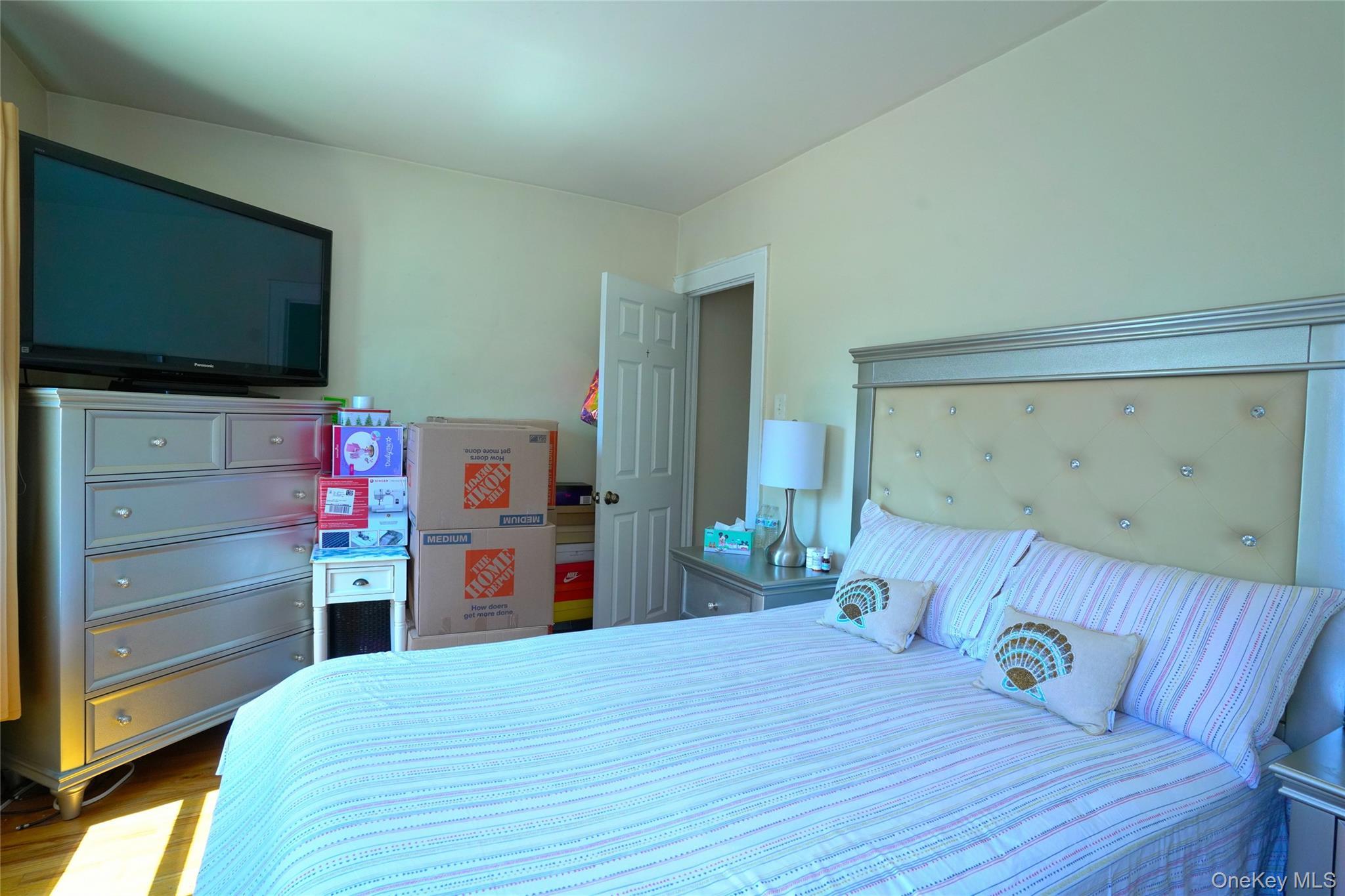 Single Family 91  Queens, NY 11421, MLS-869822-11