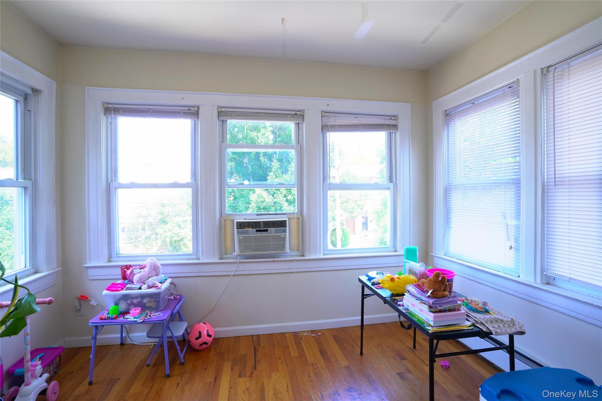 Single Family 91  Queens, NY 11421, MLS-869822-26