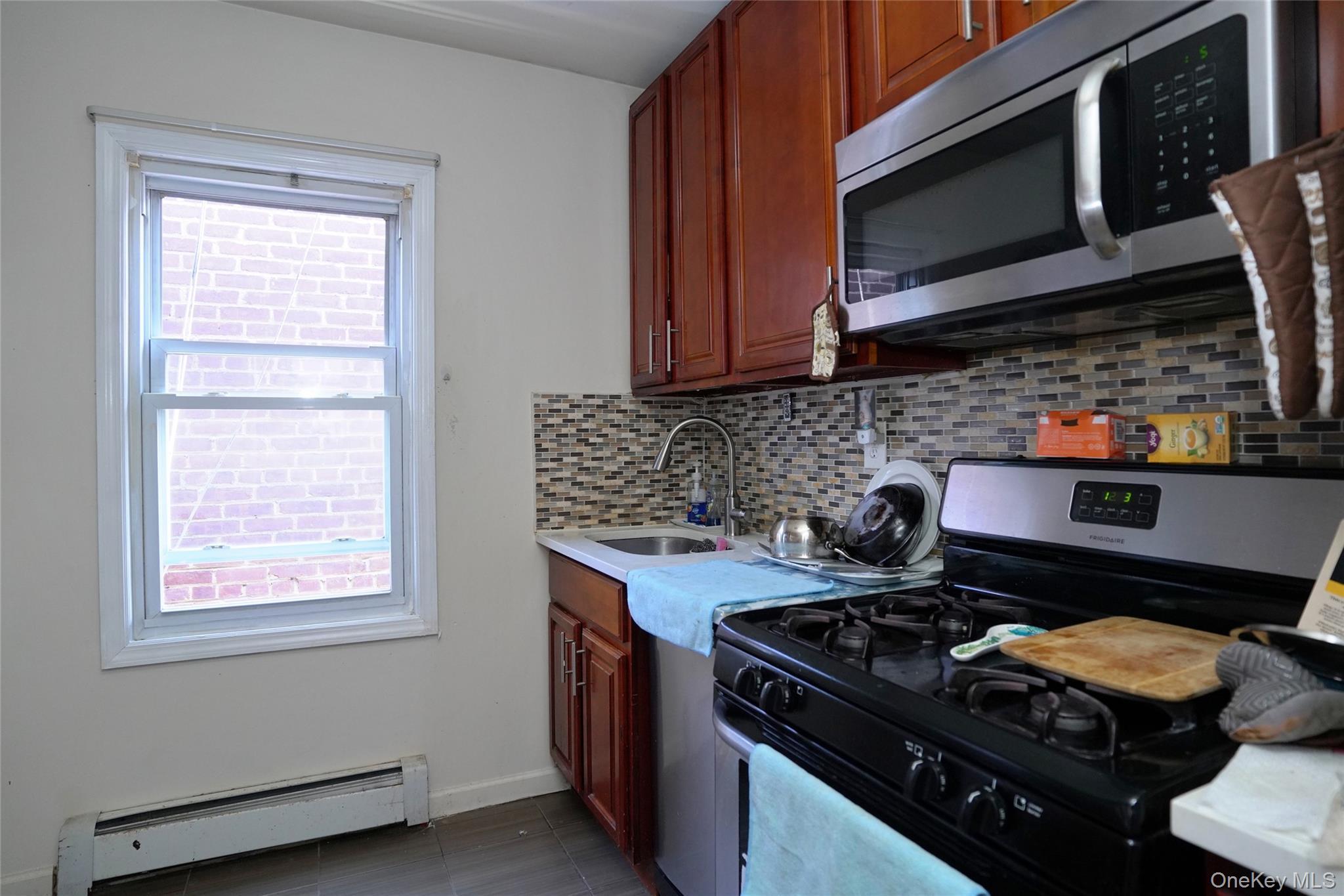 Single Family 91  Queens, NY 11421, MLS-869822-30