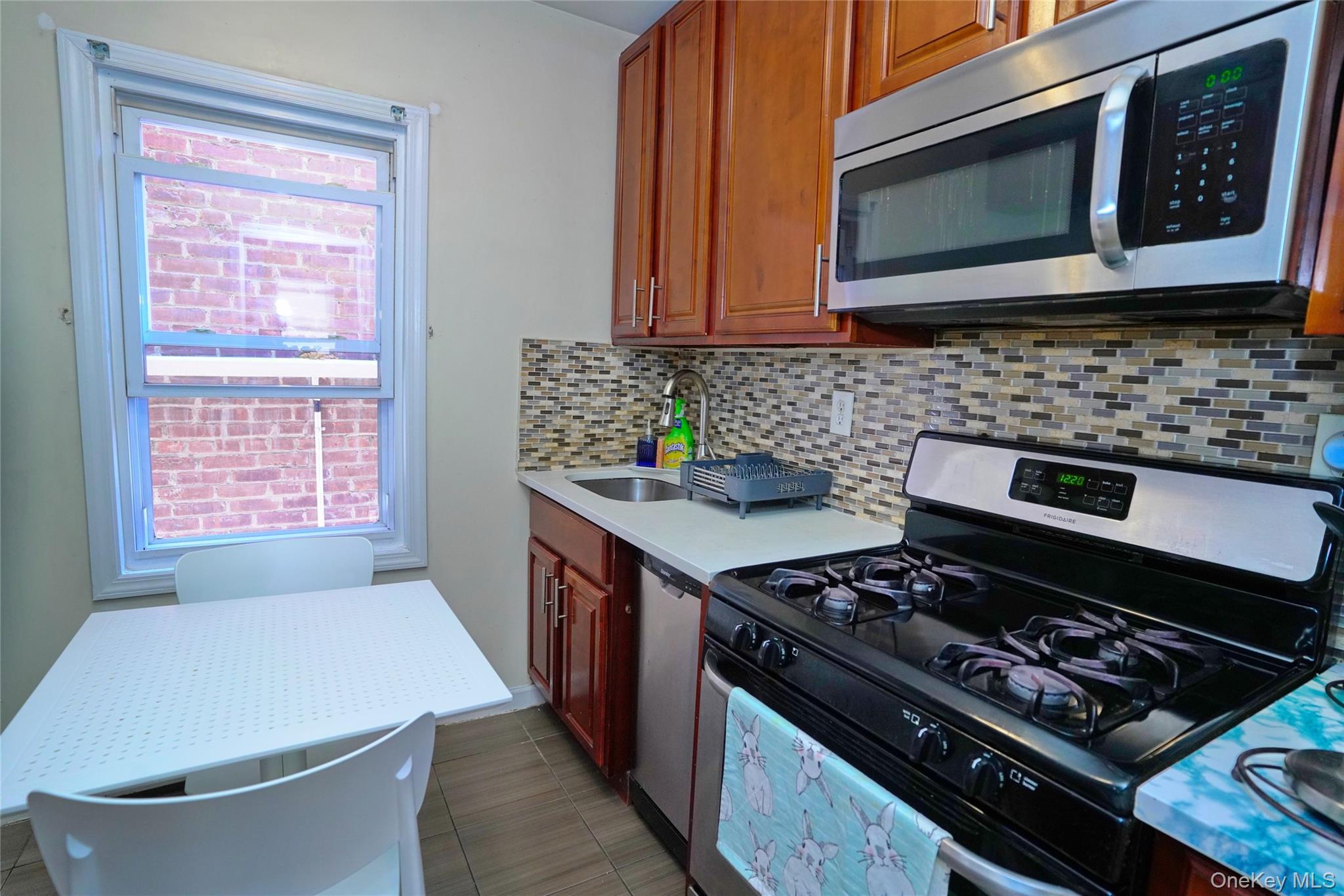 Single Family 91  Queens, NY 11421, MLS-869822-7