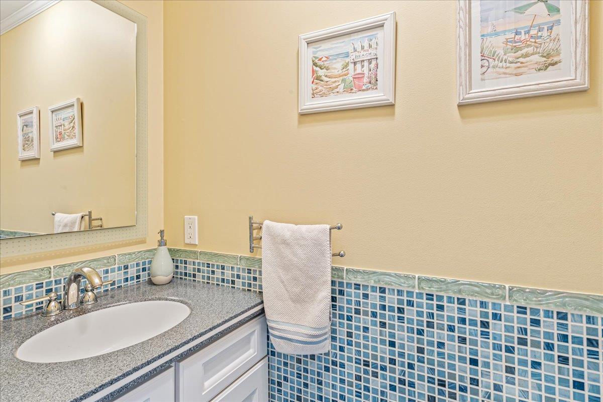 Single Family Donald  Nassau County, NY 11709, MLS-869836-4