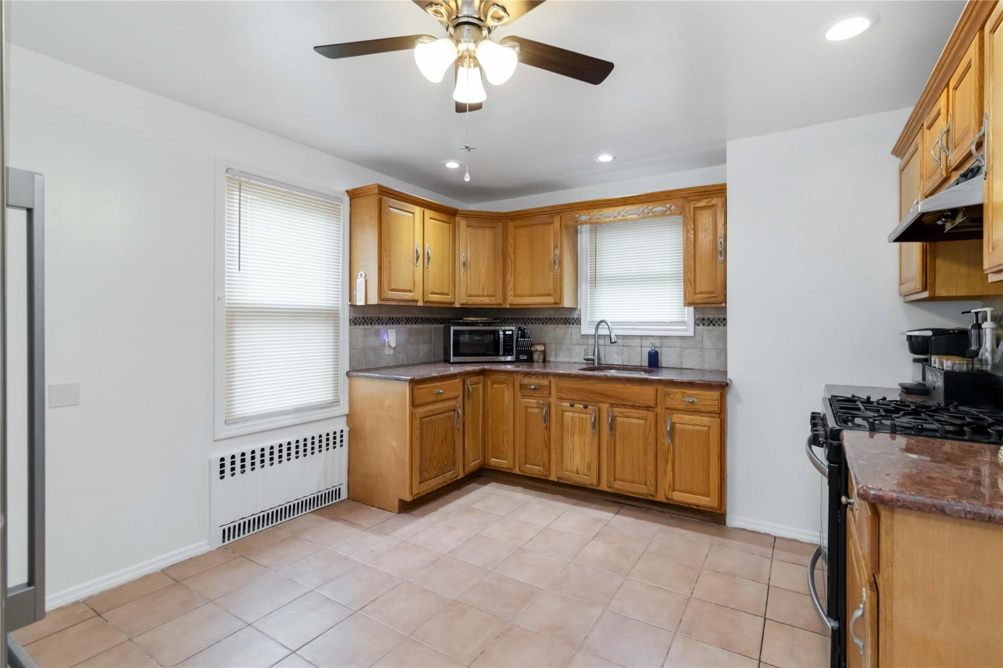 Single Family 175th  Queens, NY 11434, MLS-869846-16