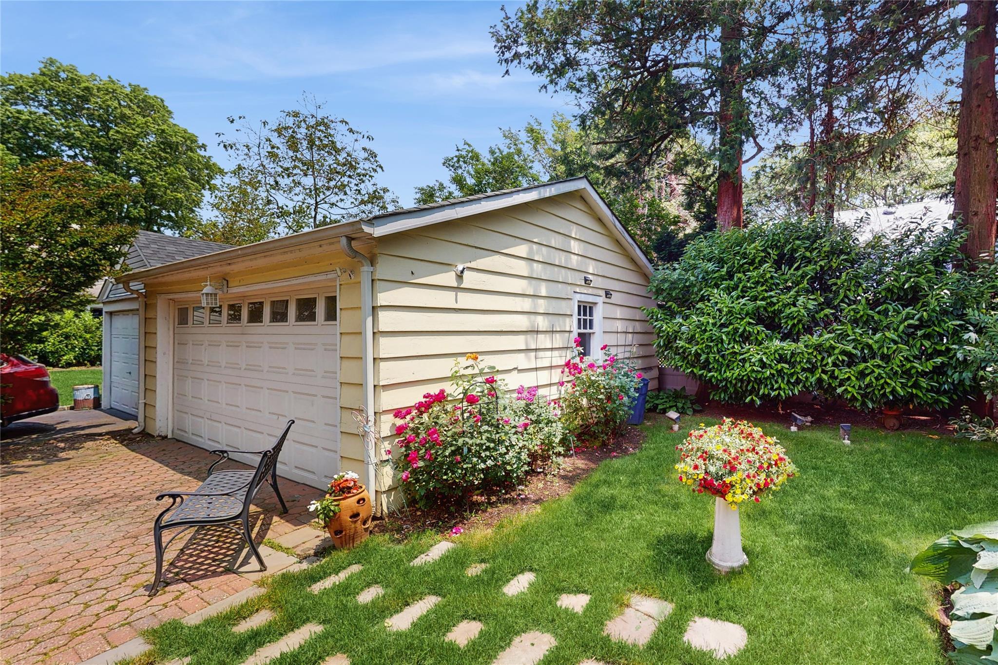 Single Family Boston  Nassau County, NY 11001, MLS-871872-20