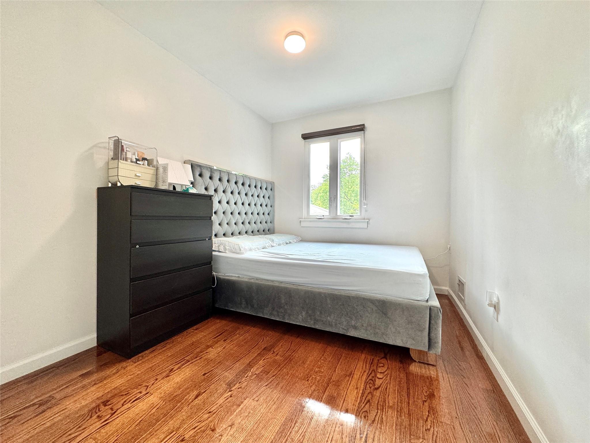 Single Family 45th  Queens, NY 11361, MLS-871876-5