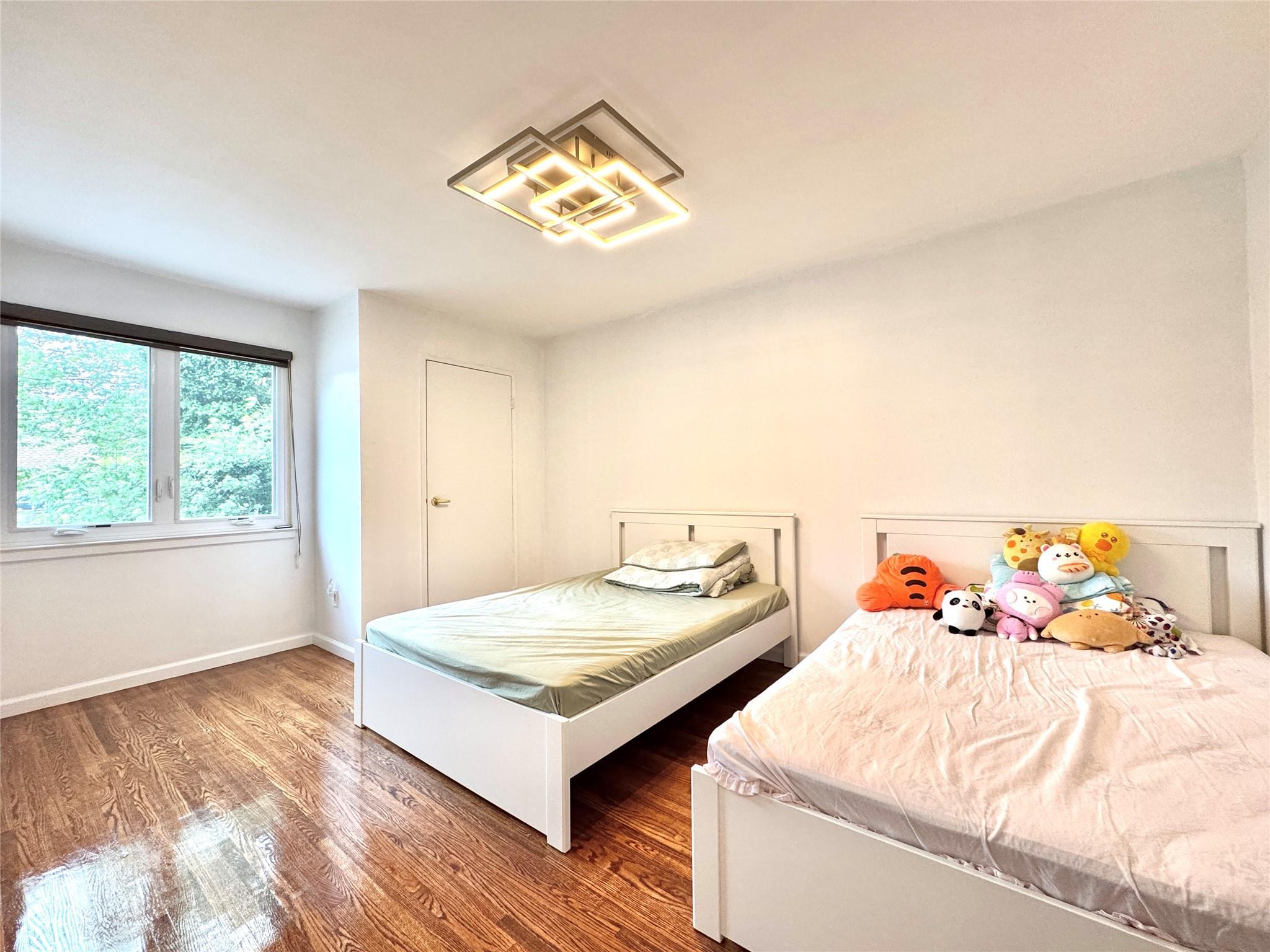 Single Family 45th  Queens, NY 11361, MLS-871876-6