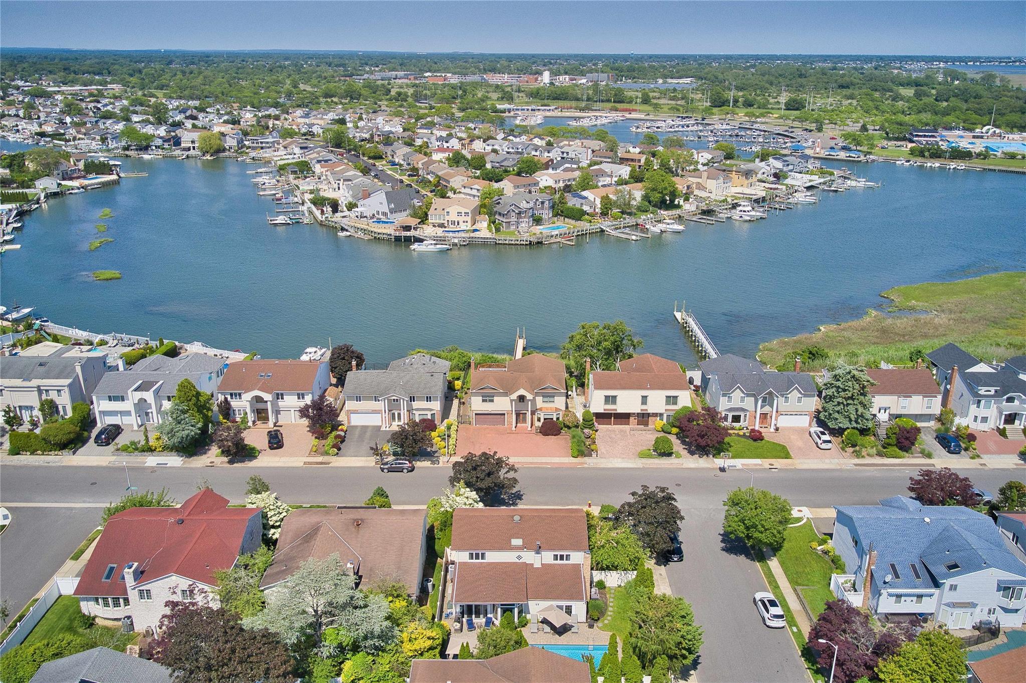 Single Family Jason  Nassau County, NY 11710, MLS-871887-36