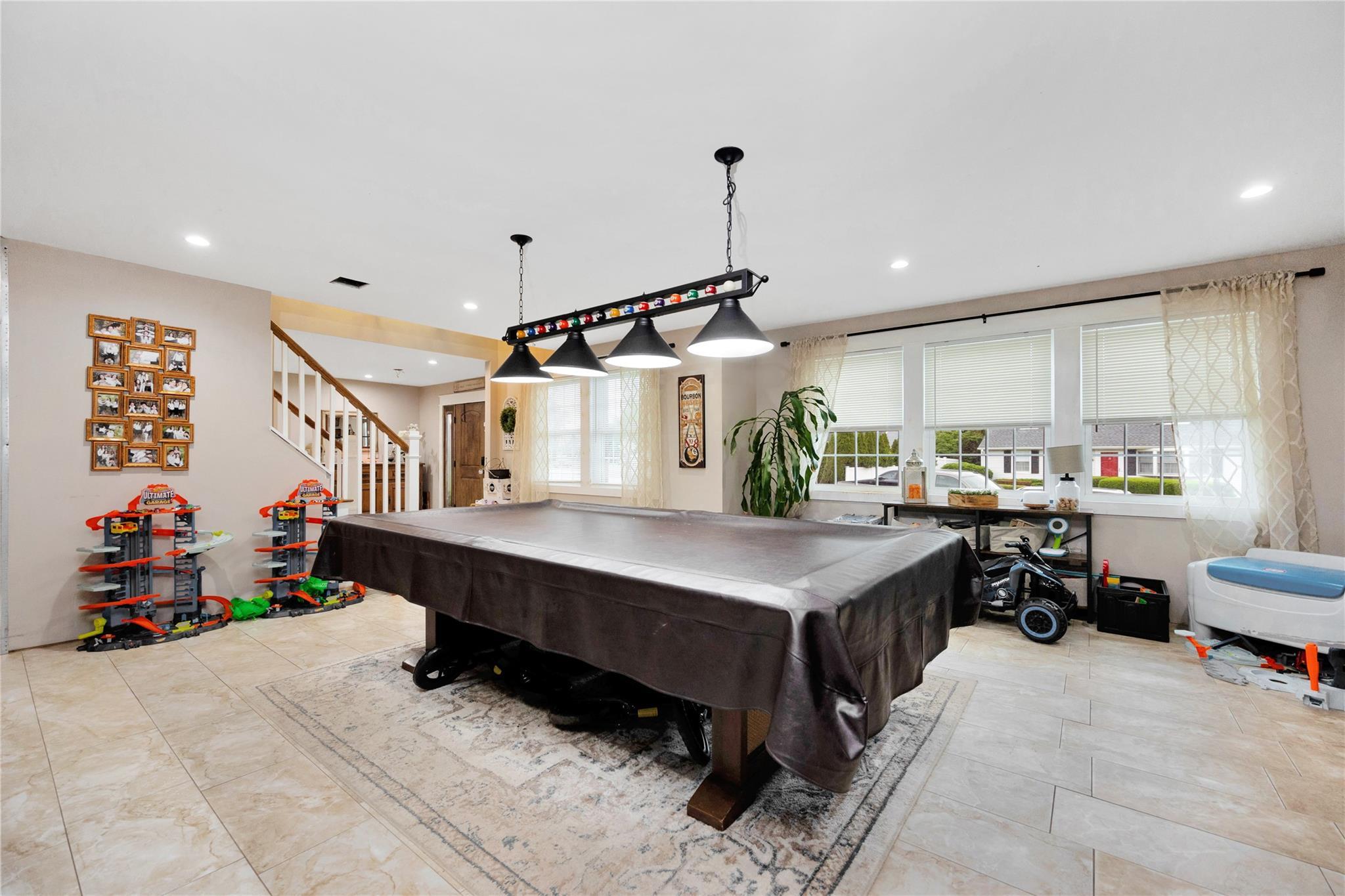 Single Family Little Neck  Nassau County, NY 11710, MLS-871899-11