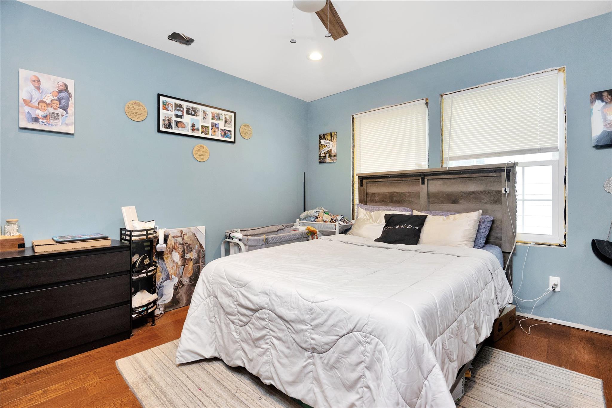 Single Family Little Neck  Nassau County, NY 11710, MLS-871899-25