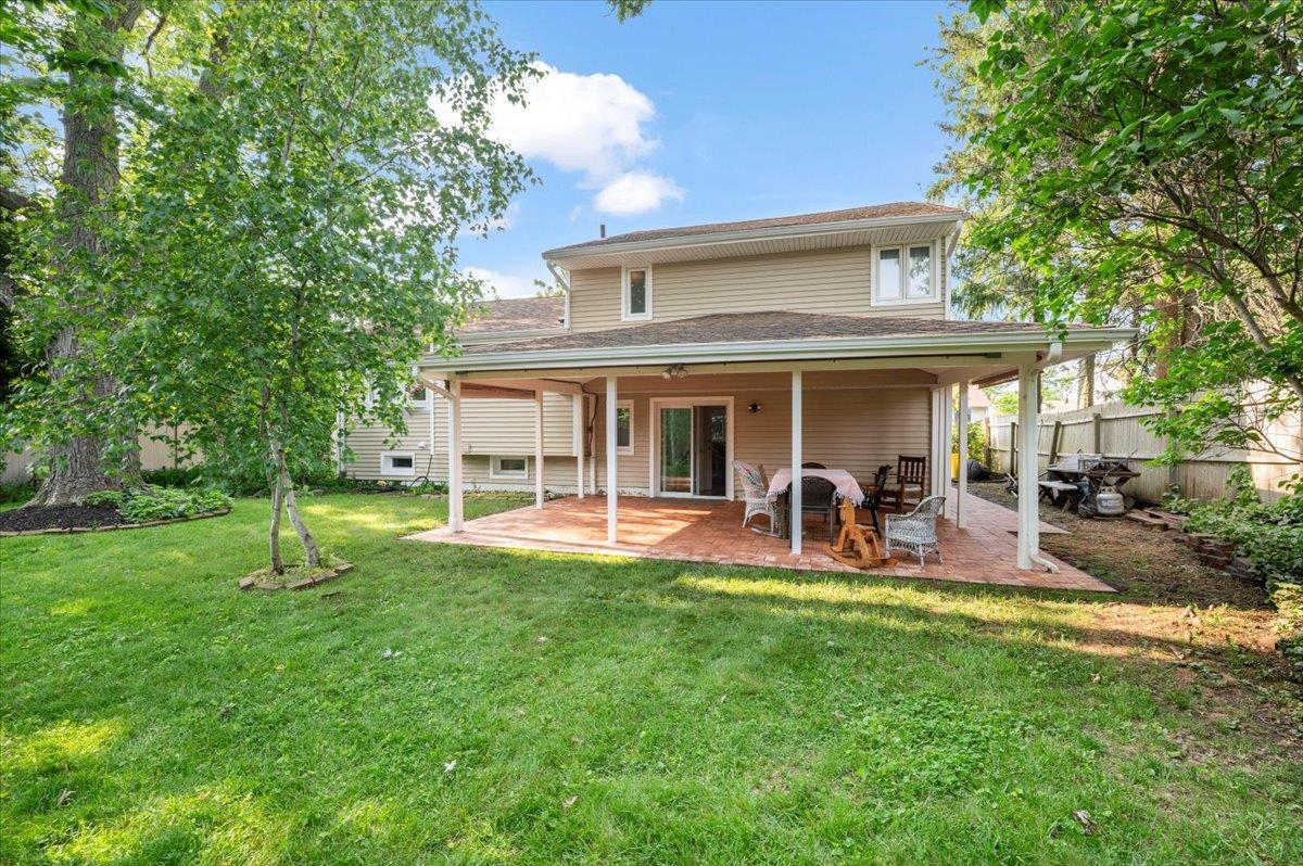 Single Family Knoll  Nassau County, NY 11753, MLS-871900-23