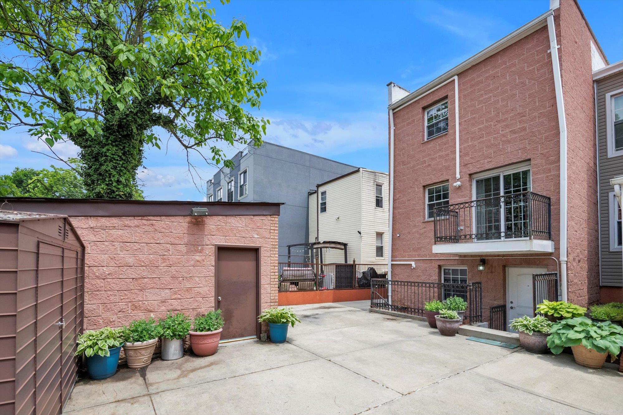 Single Family Milford  Brooklyn, NY 11208, MLS-871914-22