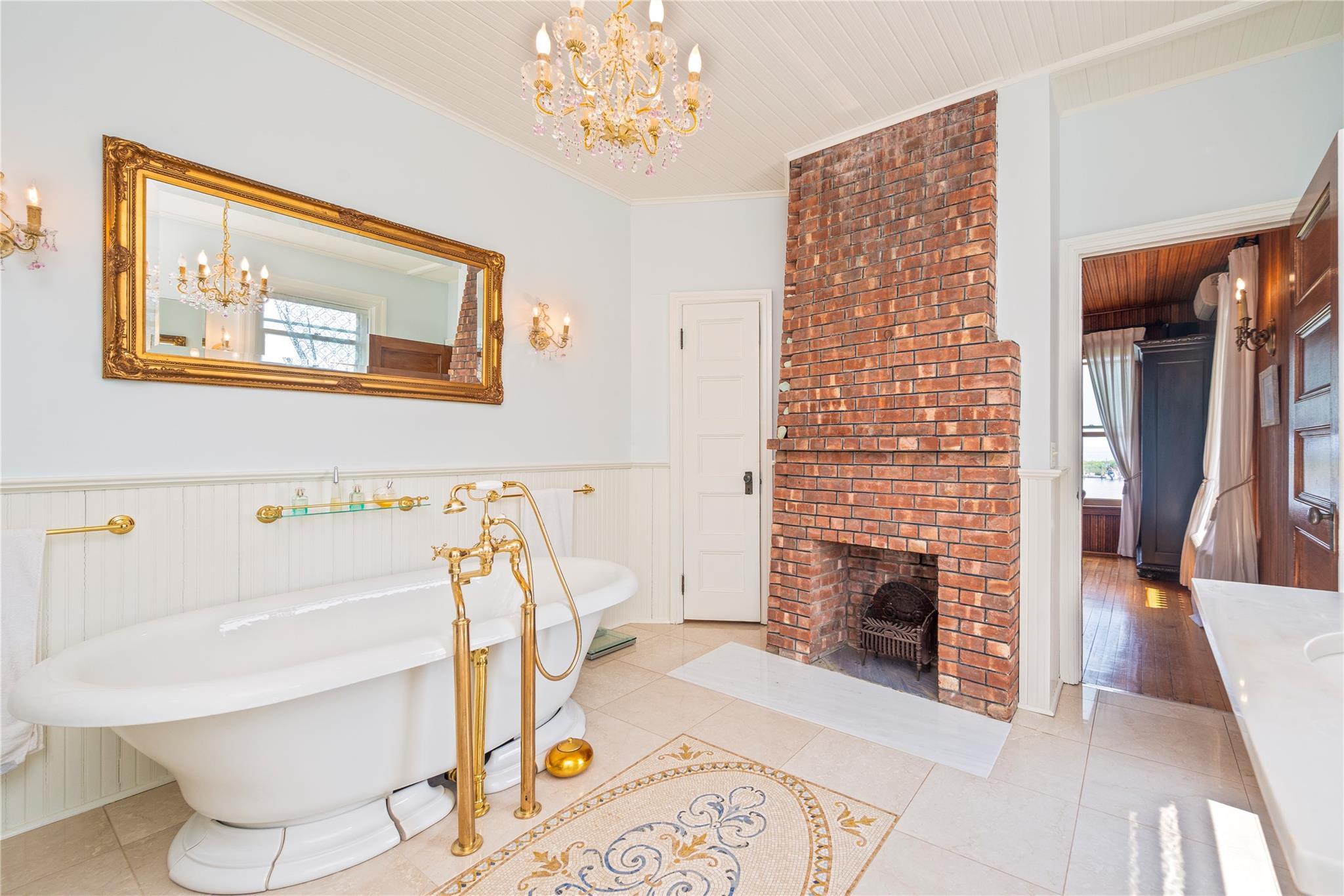Single Family Senix  Suffolk County, NY 11934, MLS-871917-25