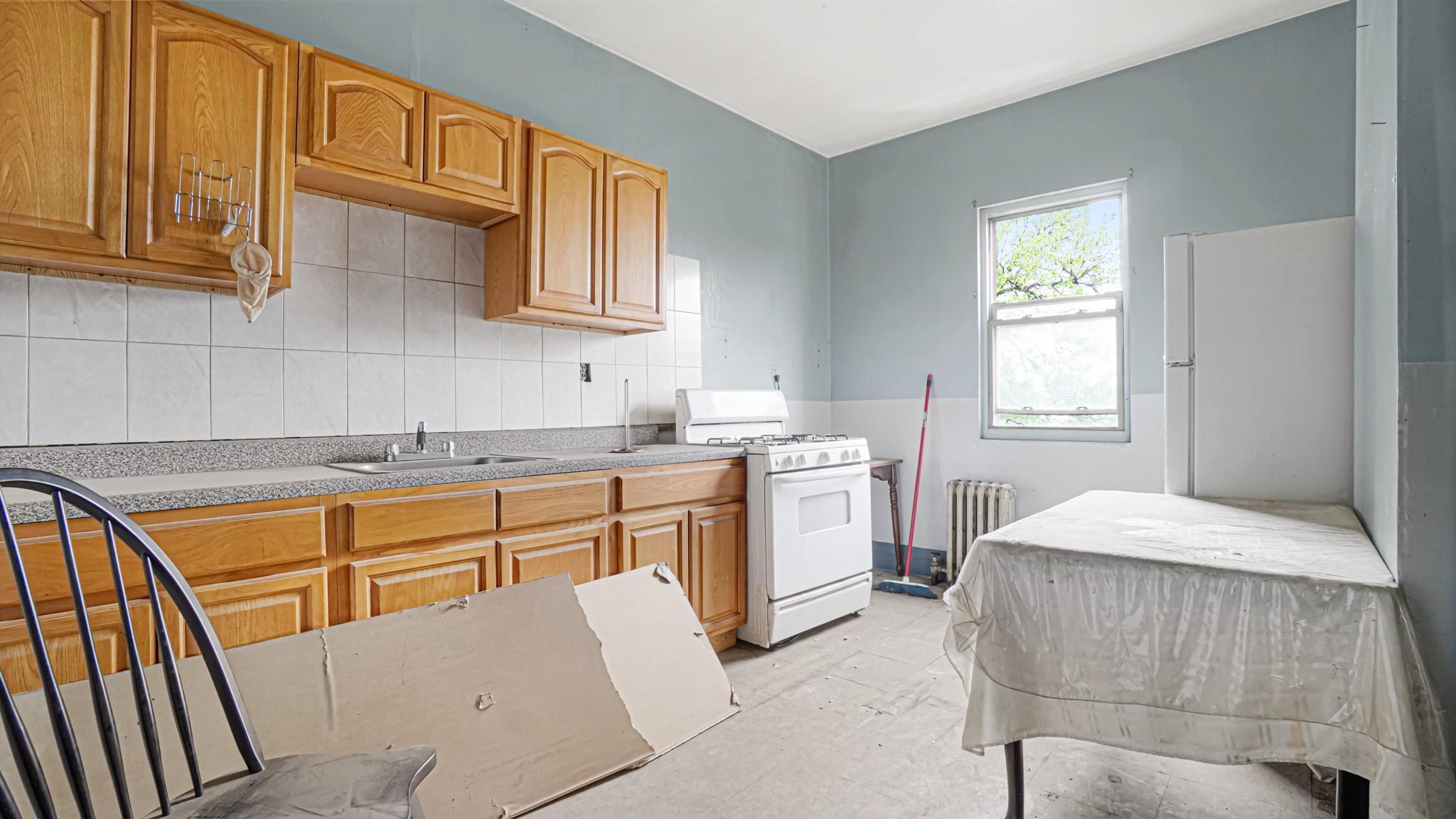 Single Family Unionport  Bronx, NY 10462, MLS-871934-10