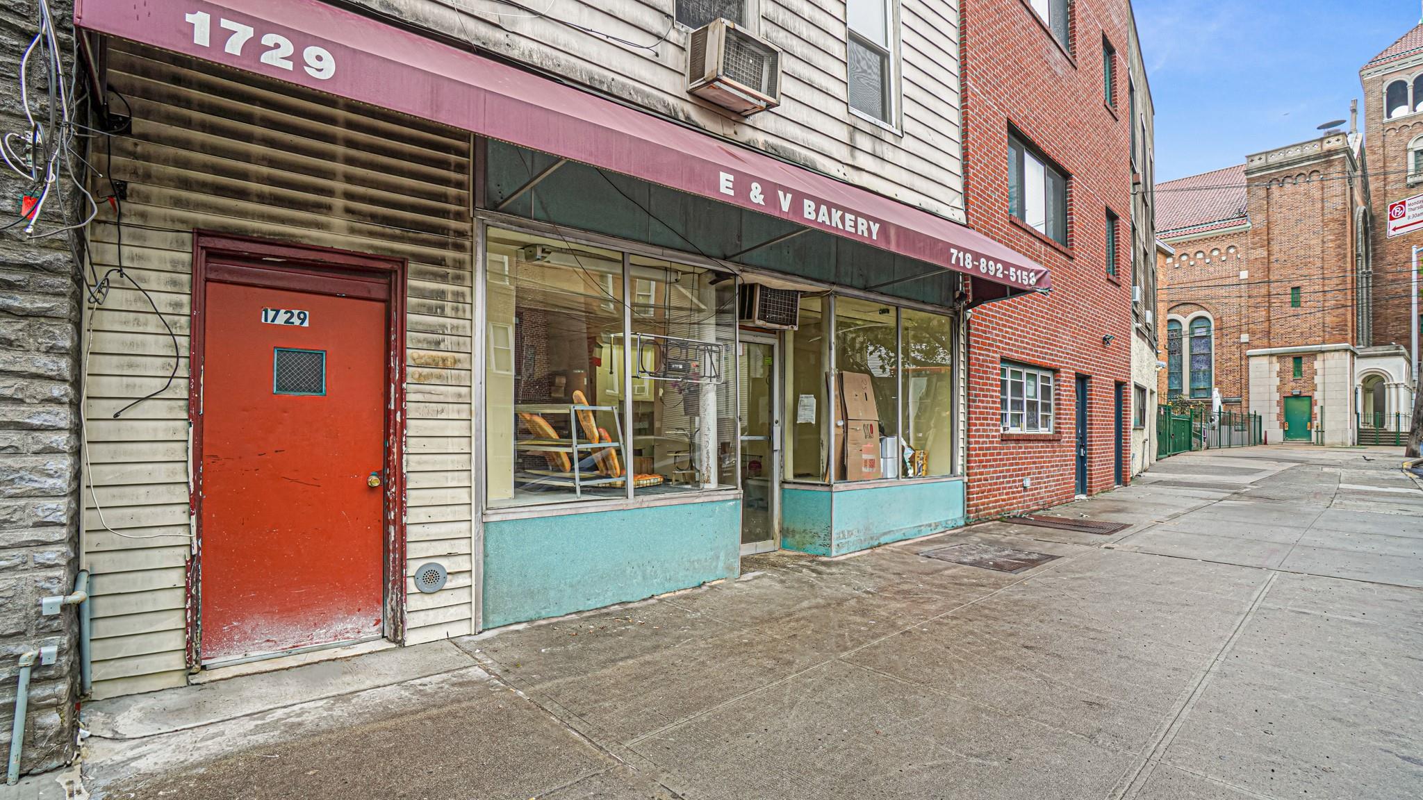 Single Family Unionport  Bronx, NY 10462, MLS-871934-2