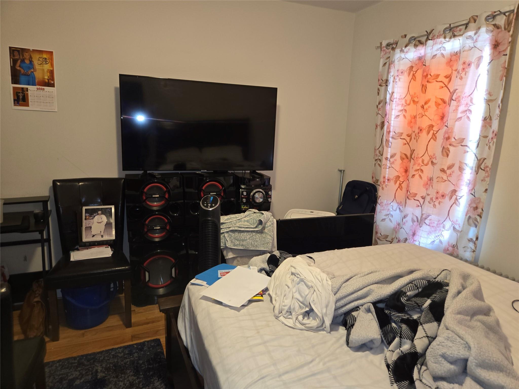 Single Family 218th  Bronx, NY 10467, MLS-871940-11