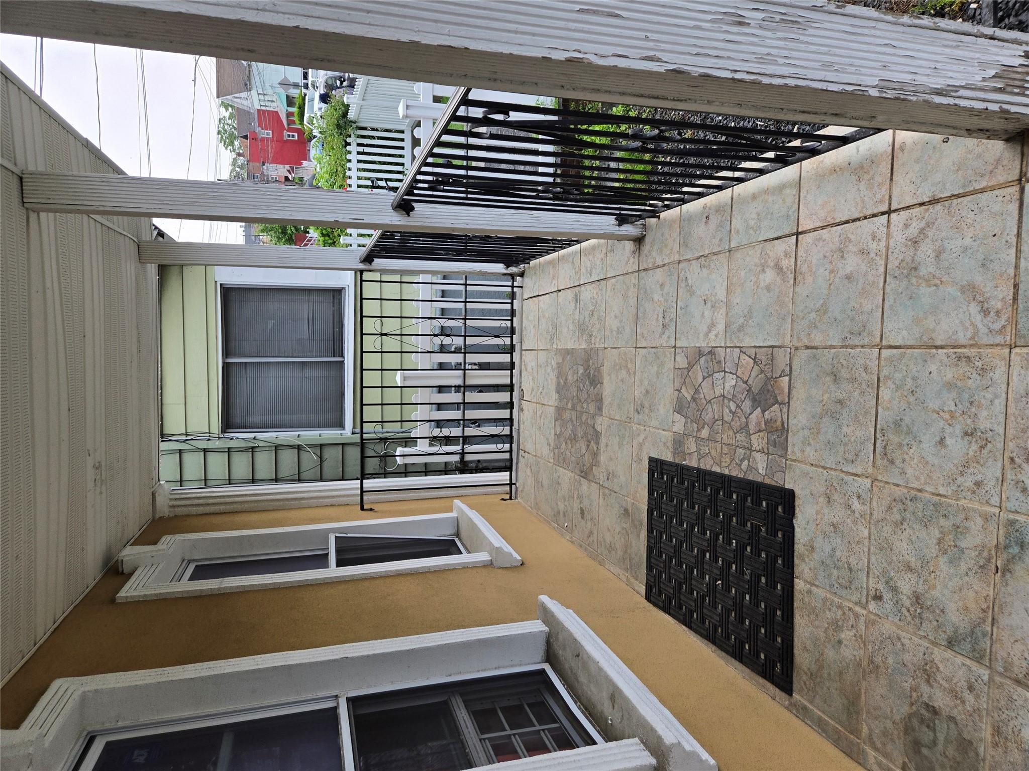 Single Family 218th  Bronx, NY 10467, MLS-871940-2