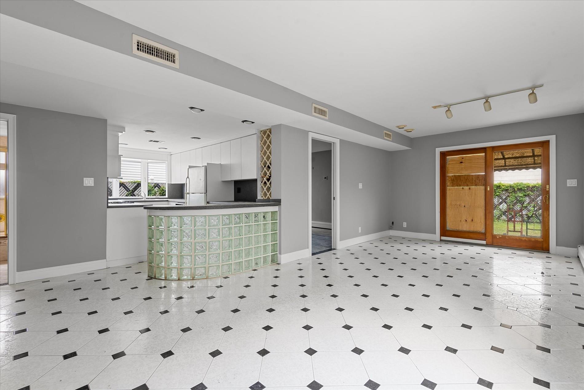 Single Family 89th  Queens, NY 11414, MLS-871973-5