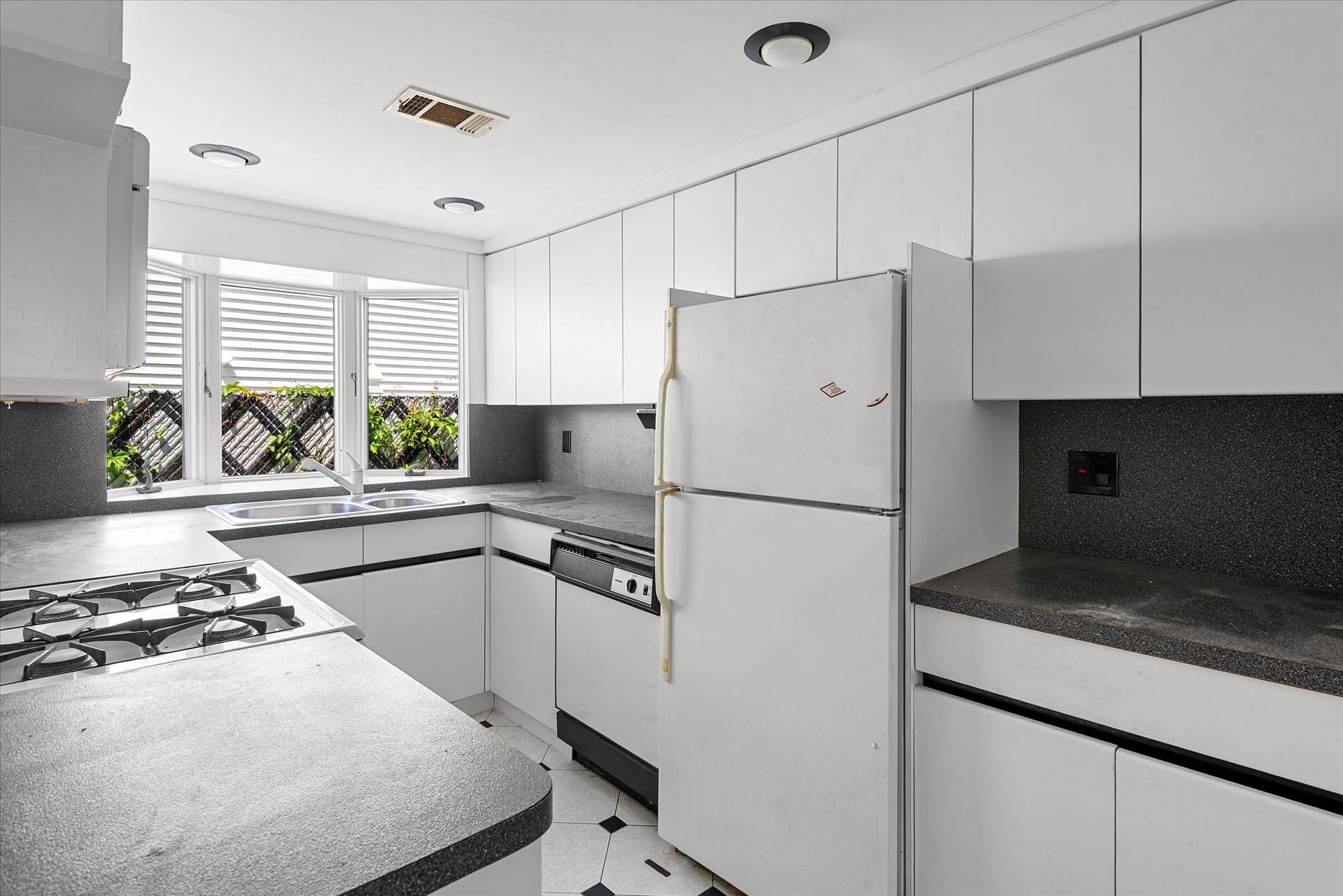 Single Family 89th  Queens, NY 11414, MLS-871973-7